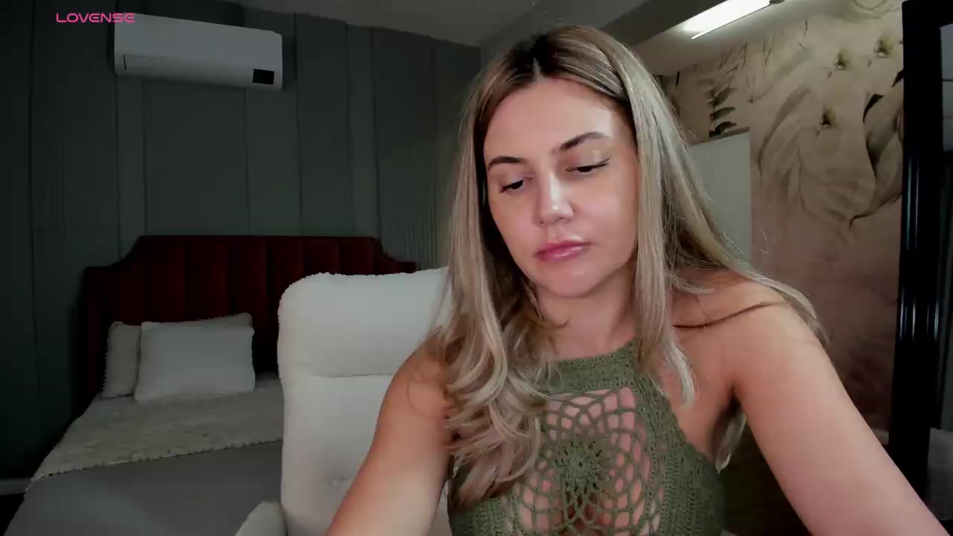 Gallery image thumbnail from NellieCutest's myfreecams stream on, 07/23/2026, 21:56 image 4 of 20