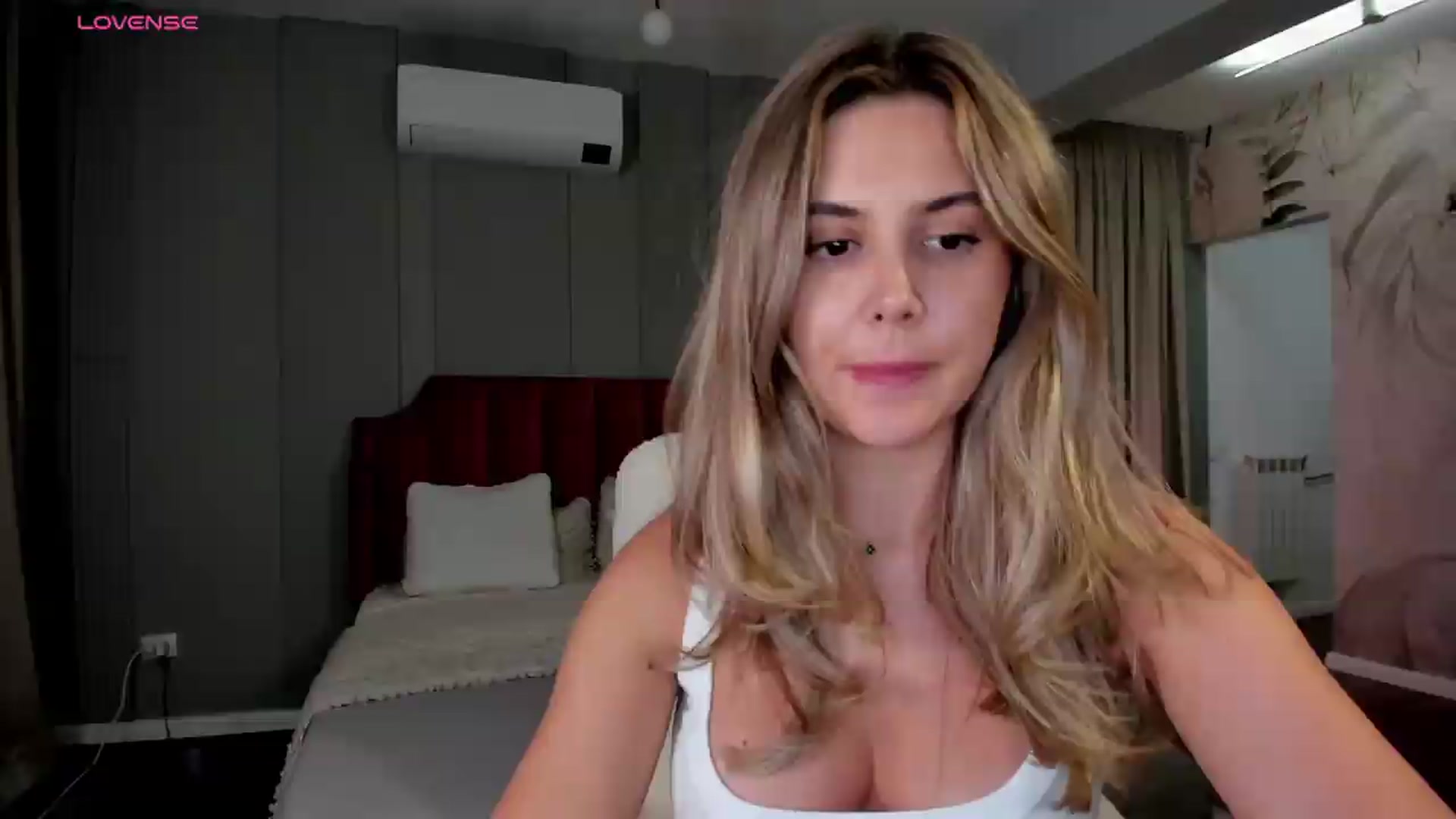 Gallery image thumbnail from NellieCutest's myfreecams stream on, 07/26/2026, 21:51 image 2 of 20