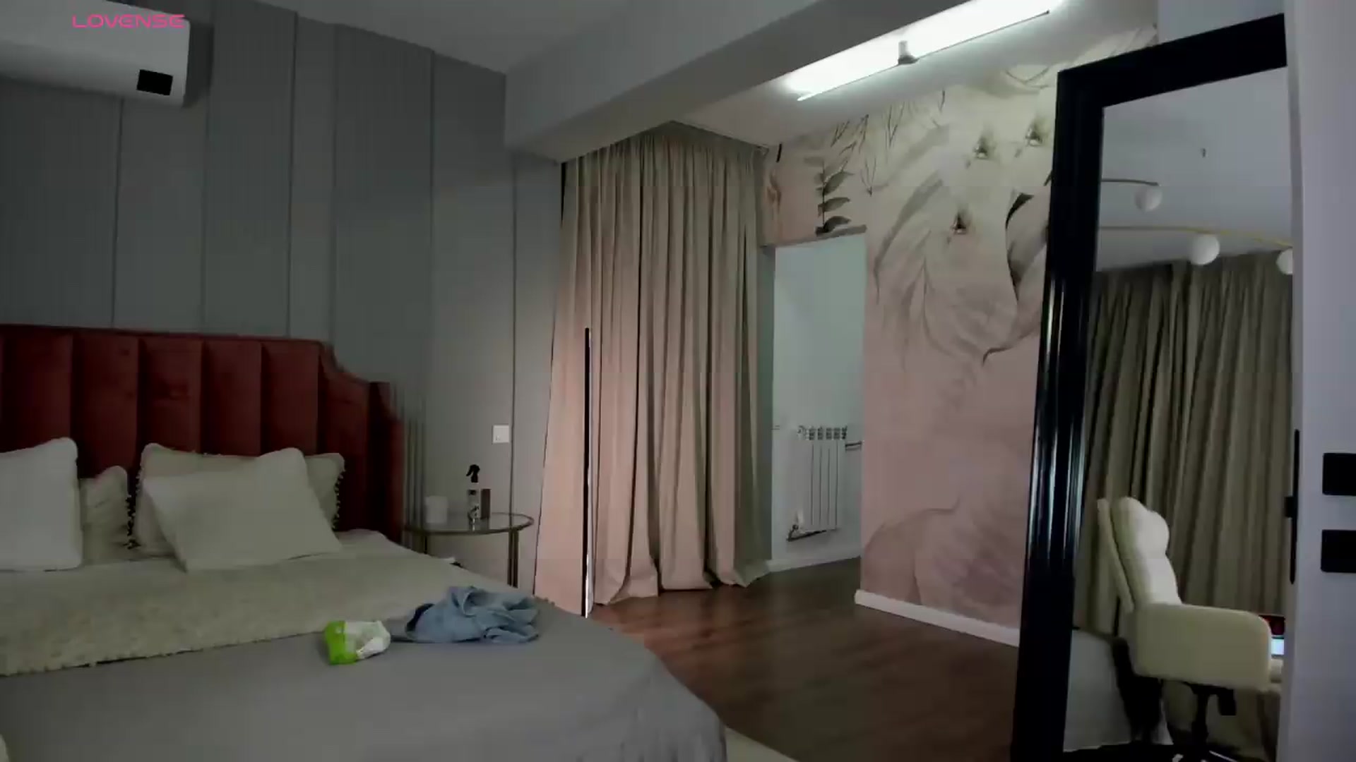 Gallery image thumbnail from NellieCutest's myfreecams stream on, 07/26/2026, 21:51 image 16 of 20