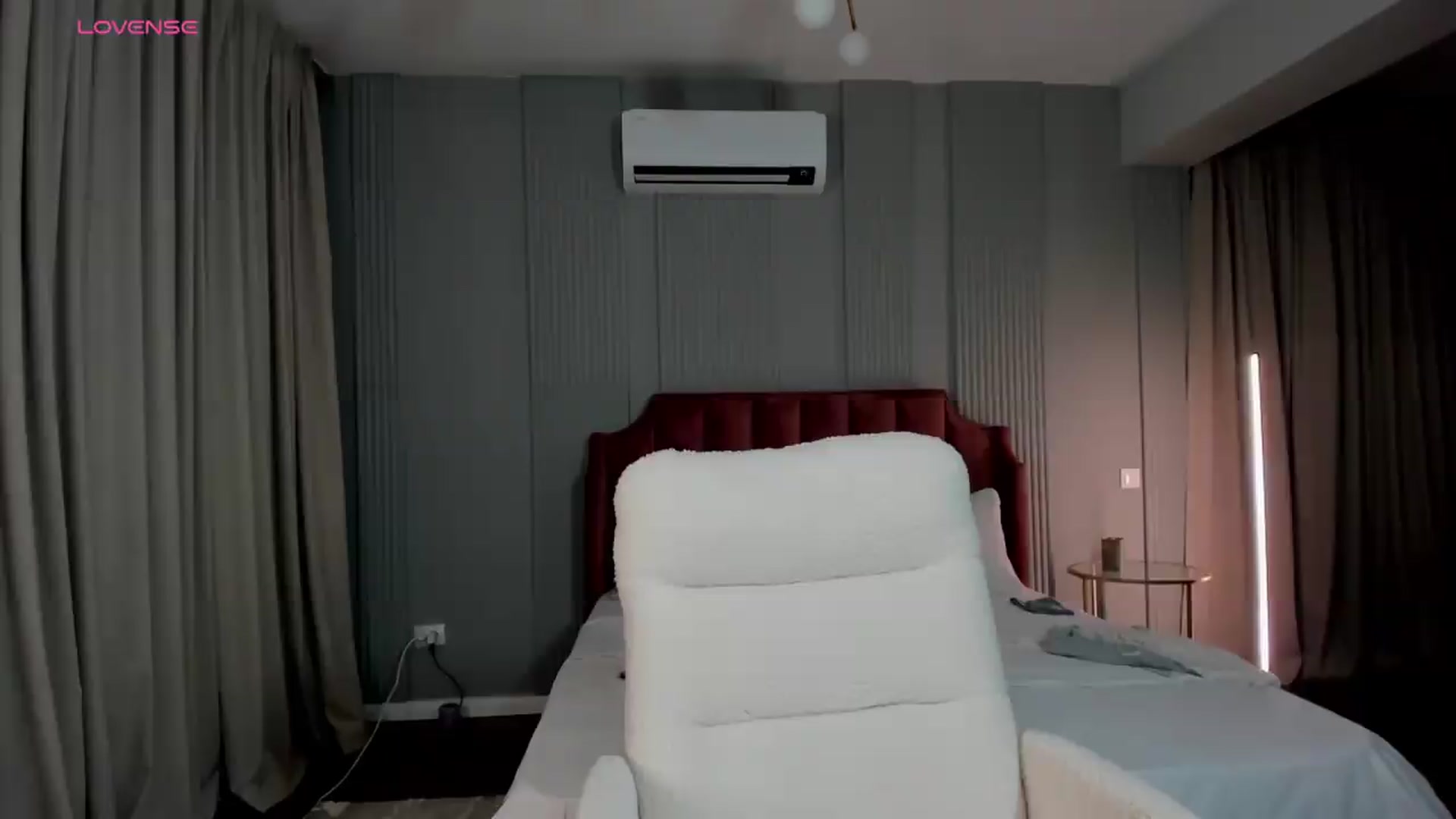 Gallery image thumbnail from NellieCutest's myfreecams stream on, 08/22/2026, 22:15 image 1 of 20