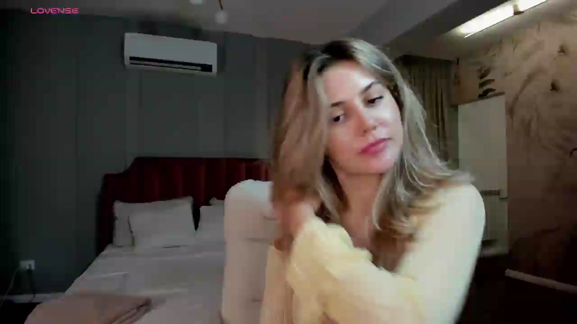Gallery image thumbnail from NellieCutest's myfreecams stream on, 08/28/2026, 21:41 image 7 of 20