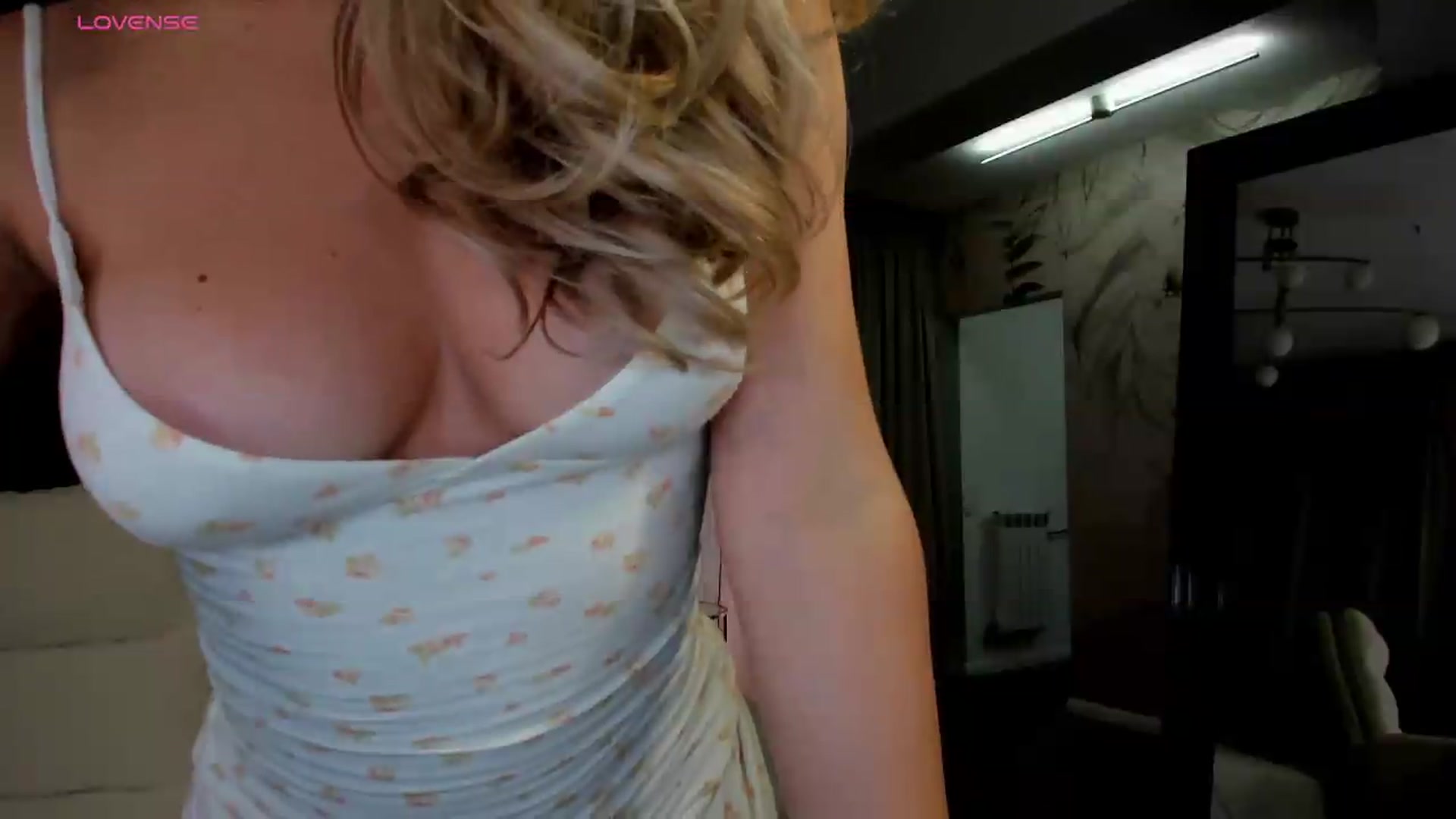 Gallery image thumbnail from Nelliebration's myfreecams stream on, 08/15/2026, 21:55 image 17 of 20