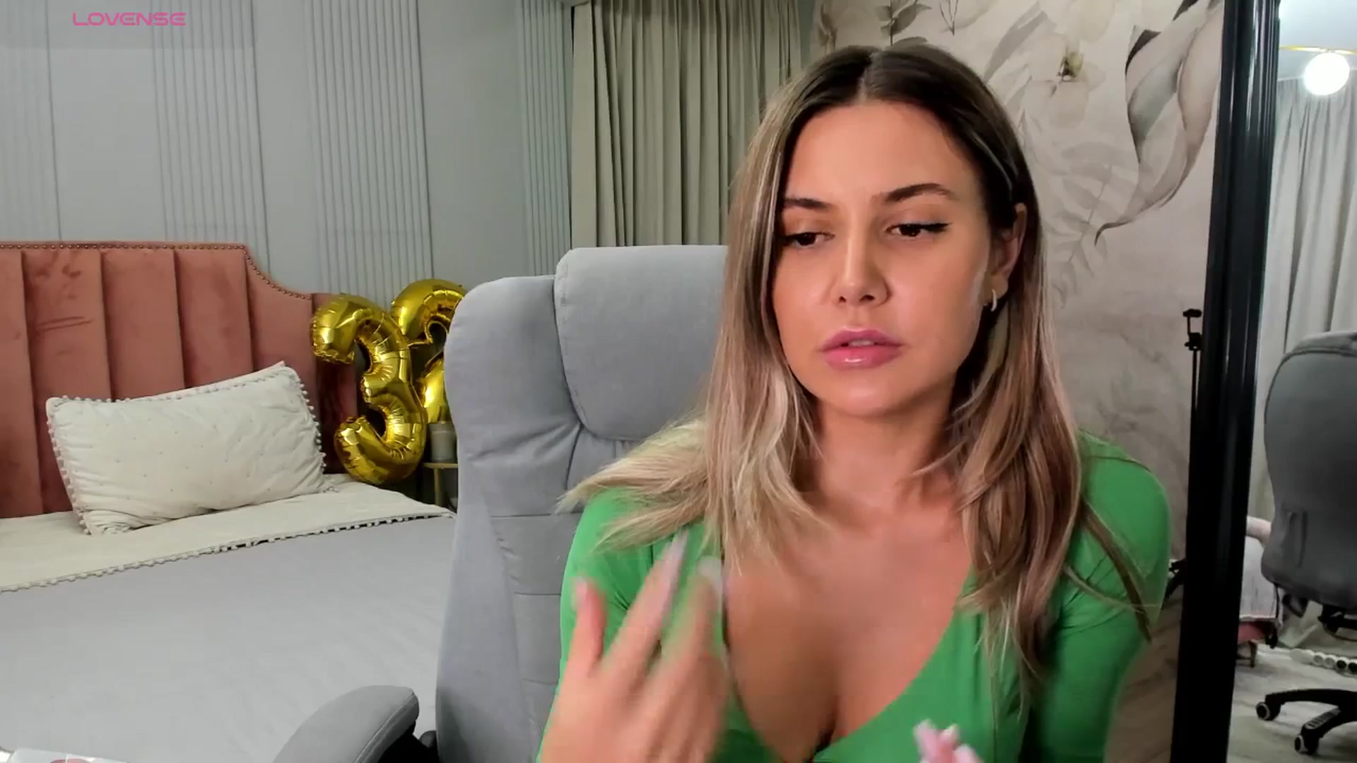 Gallery image thumbnail from NellsBdayGal's myfreecams stream on, 08/08/2025, 20:36 image 18 of 20