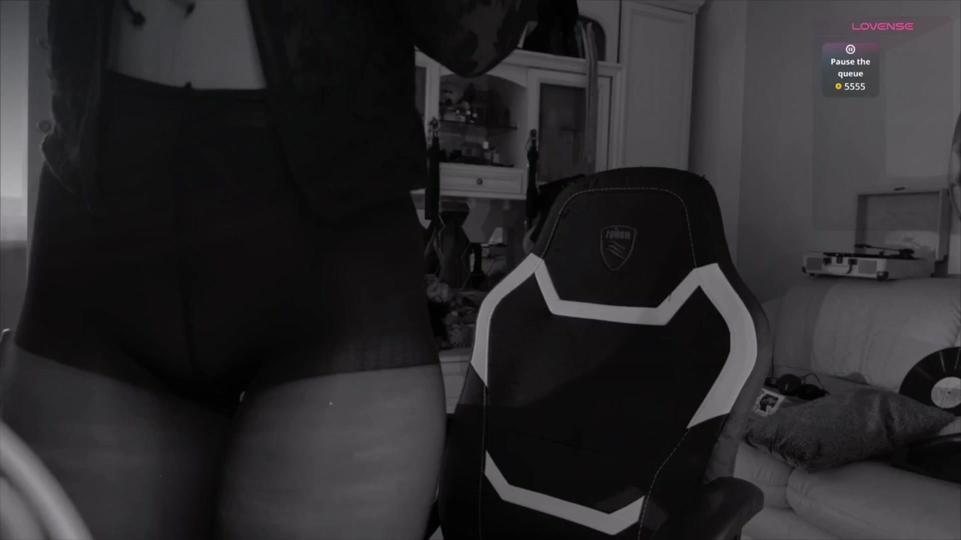 Gallery image thumbnail from NellyJune's myfreecams stream on, 03/15/2026, 11:28 image 11 of 20