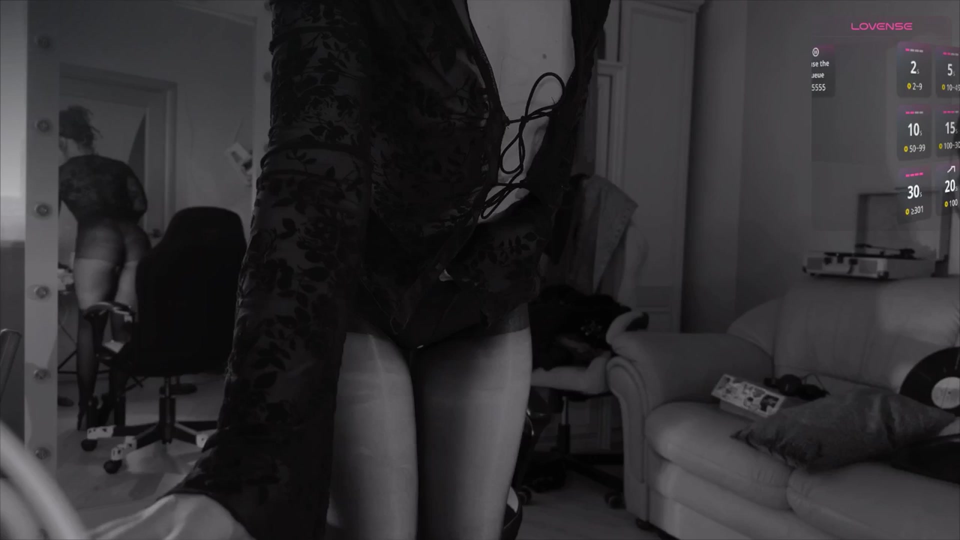Gallery image thumbnail from NellyJune's myfreecams stream on, 03/15/2026, 11:28 image 9 of 20