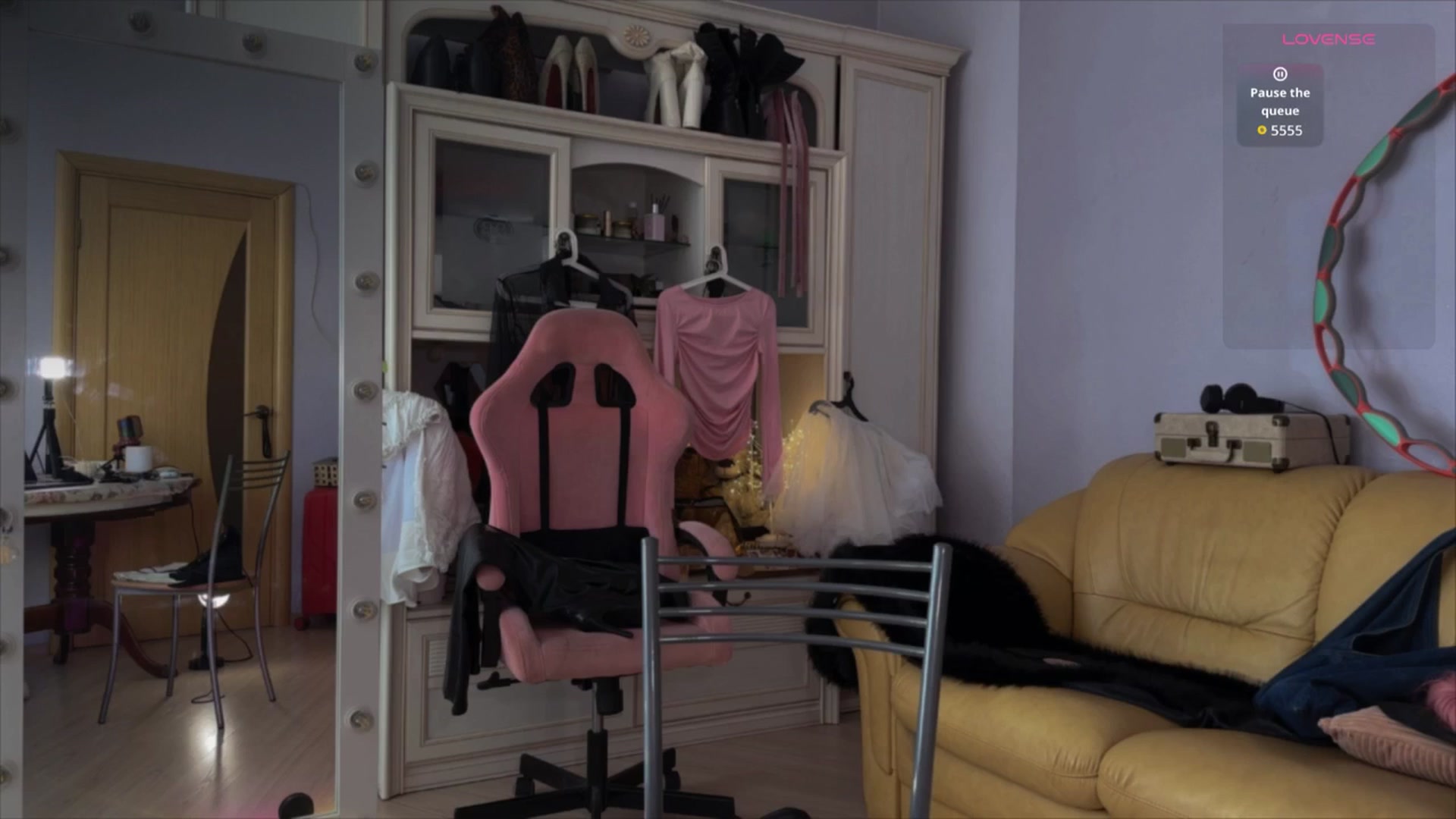Gallery image thumbnail from NellyJune's myfreecams stream on, 03/30/2026, 12:17 image 10 of 20