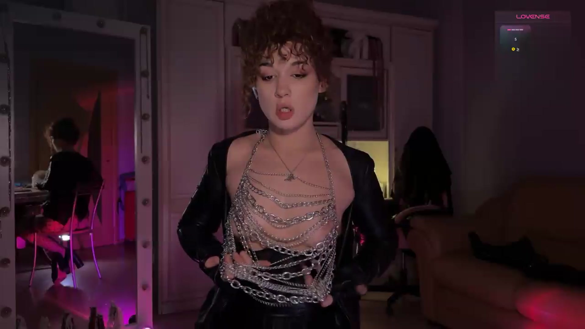 Gallery image thumbnail from NellyJune's myfreecams stream on, 07/12/2026, 23:42 image 16 of 20