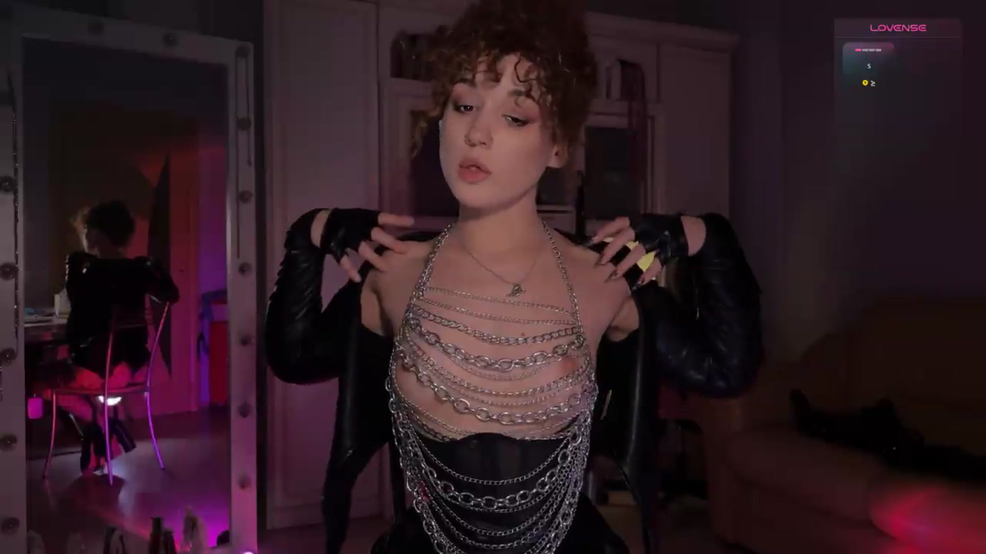 Gallery image thumbnail from NellyJune's myfreecams stream on, 07/12/2026, 23:42 image 8 of 20