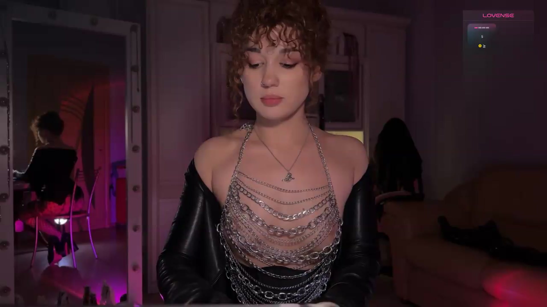Gallery image thumbnail from NellyJune's myfreecams stream on, 07/12/2026, 23:42 image 18 of 20