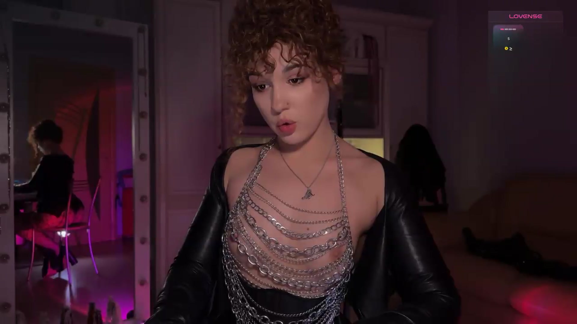 Gallery image thumbnail from NellyJune's myfreecams stream on, 07/12/2026, 23:42 image 4 of 20