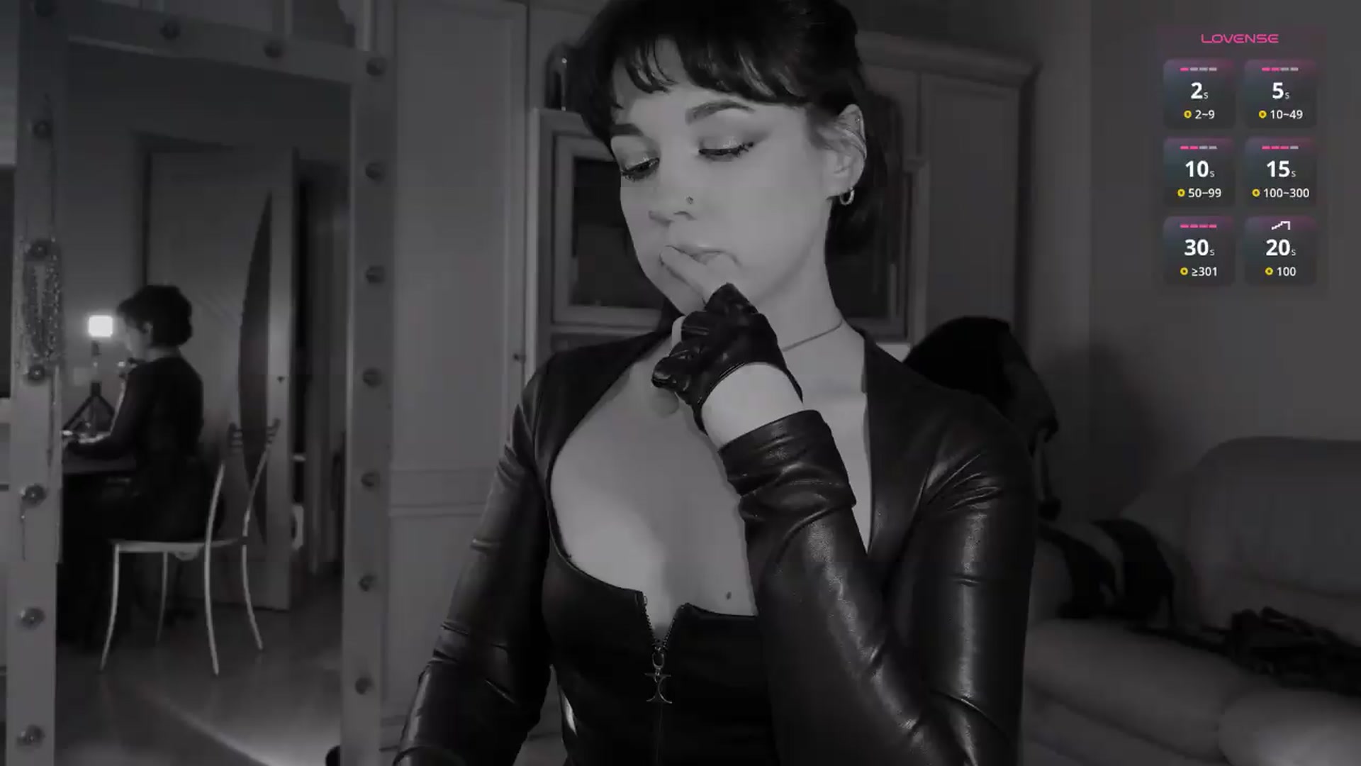 Gallery image thumbnail from NellyJune's myfreecams stream on, 08/07/2026, 18:13 image 3 of 20