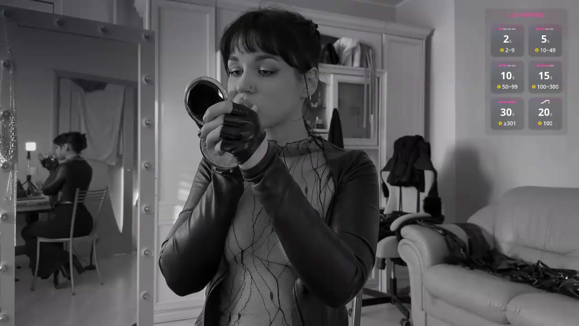 Gallery image thumbnail from NellyJune's myfreecams stream on, 08/13/2026, 16:46 image 9 of 20