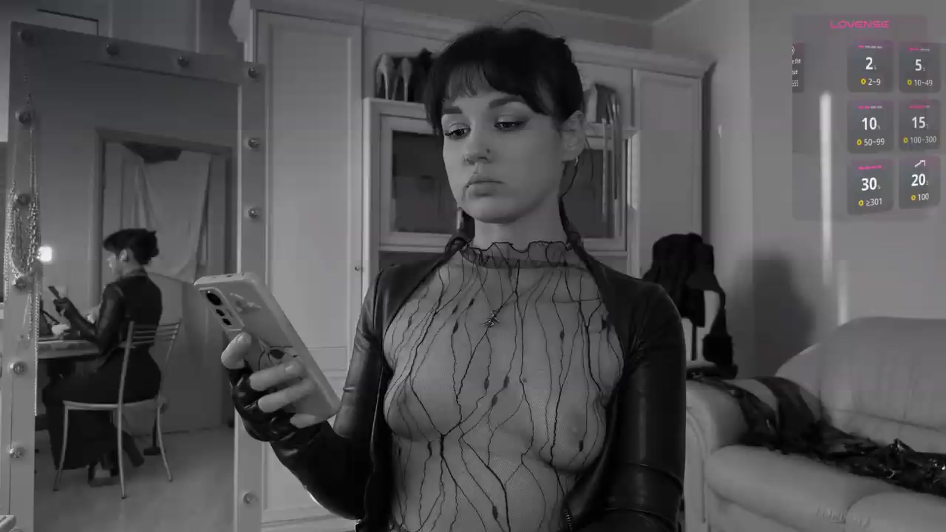 Gallery image thumbnail from NellyJune's myfreecams stream on, 08/13/2026, 17:28 image 12 of 20