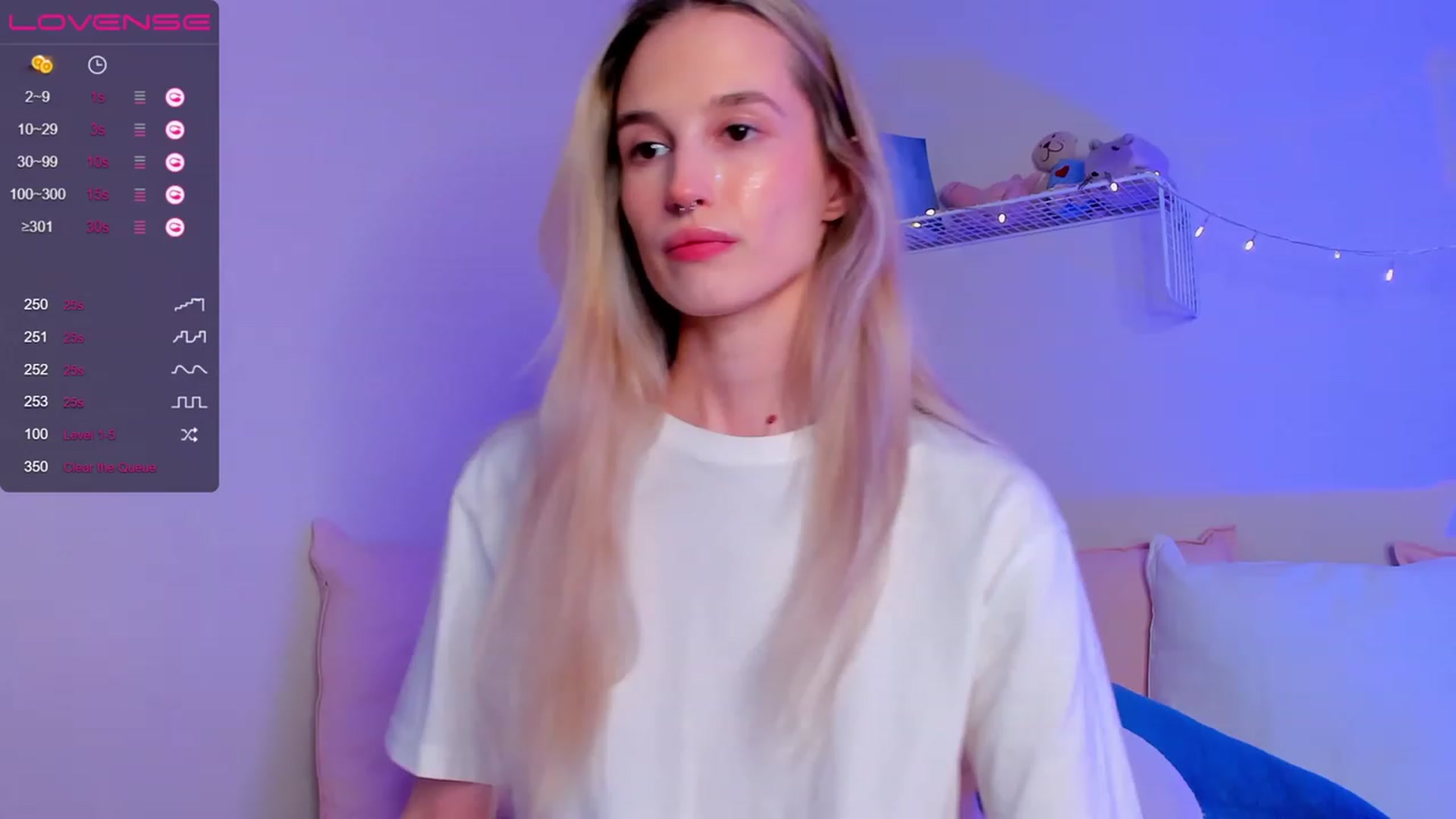 Gallery image thumbnail from NeonShine's myfreecams stream on, 12/01/2022, 01:09 image 20 of 20