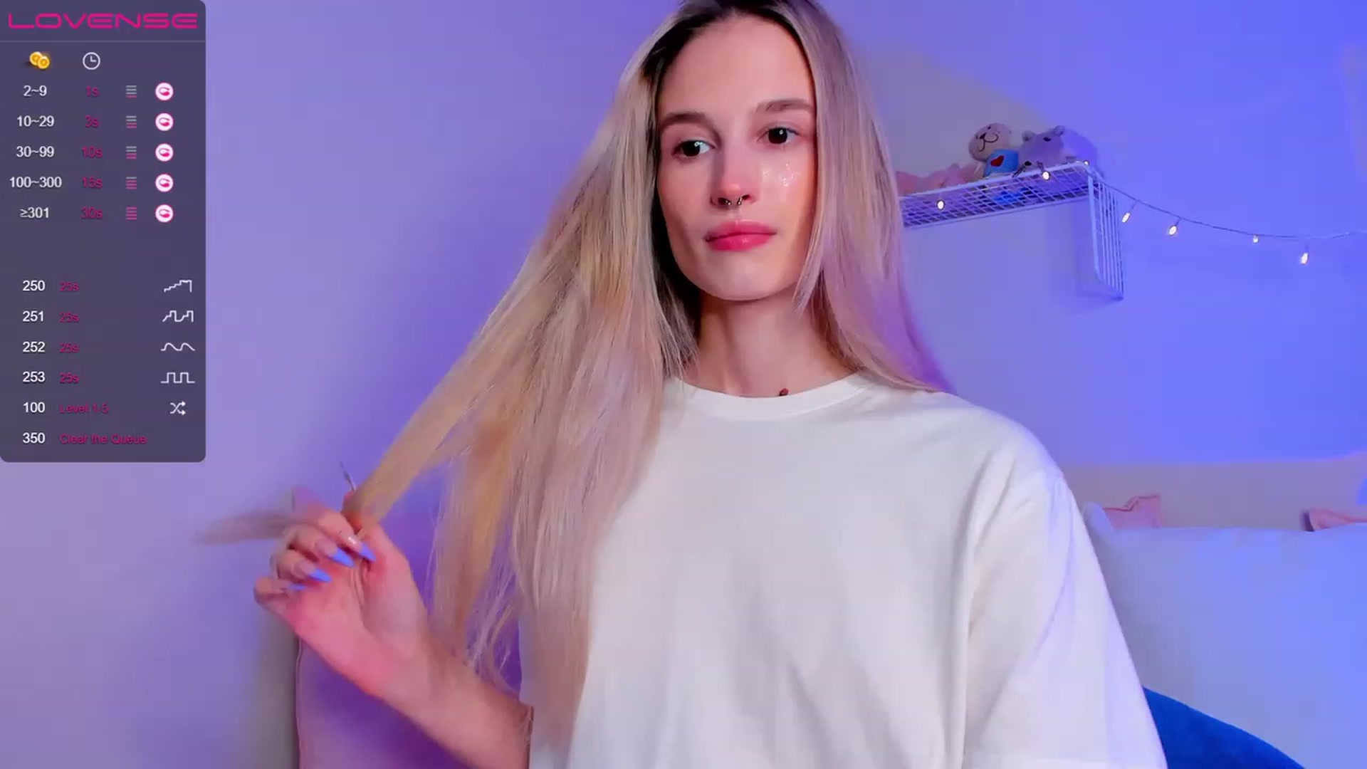 Gallery image thumbnail from NeonShine's myfreecams stream on, 12/01/2022, 01:09 image 14 of 20