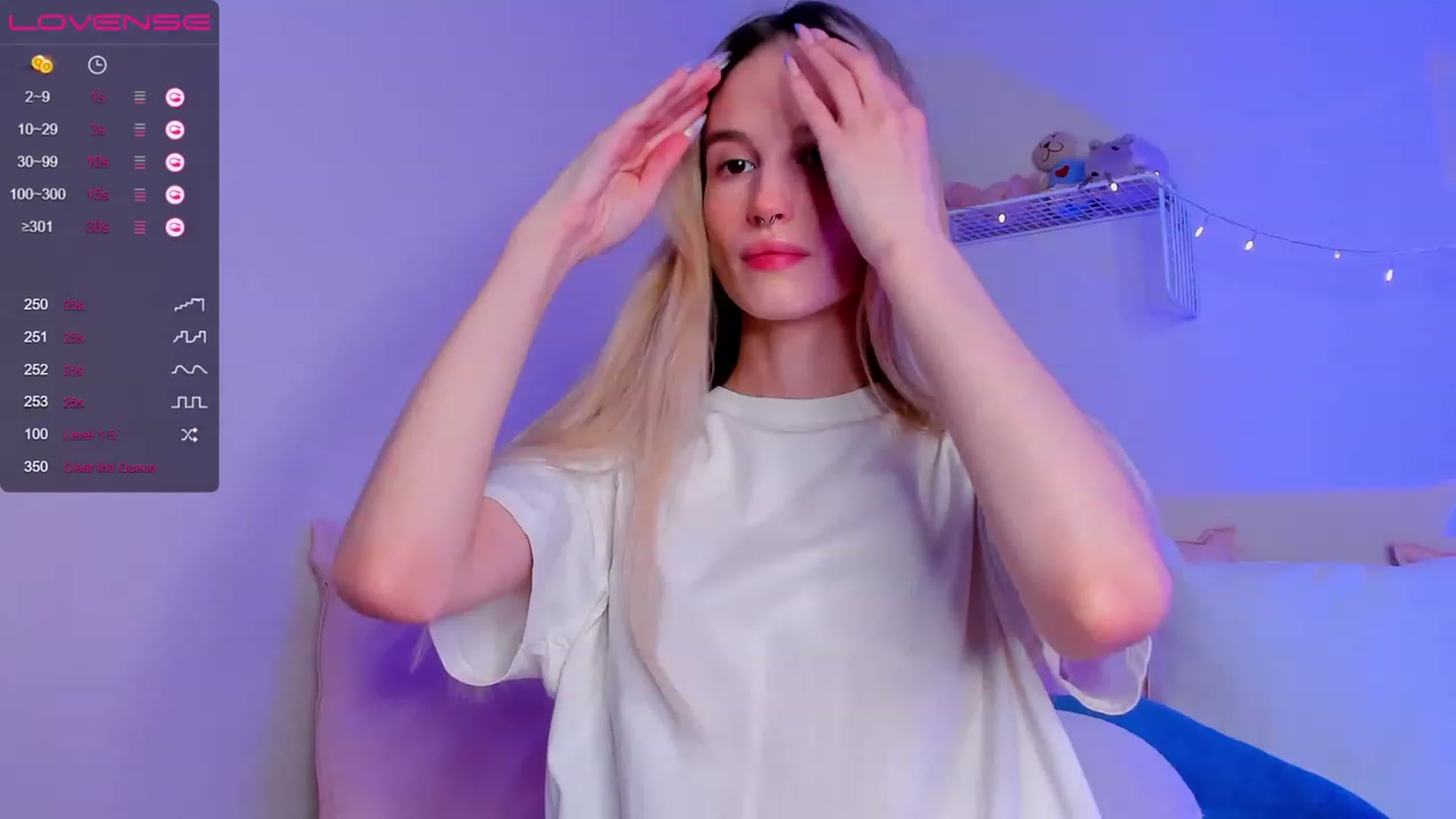 Gallery image thumbnail from NeonShine's myfreecams stream on, 12/01/2022, 01:09 image 10 of 20