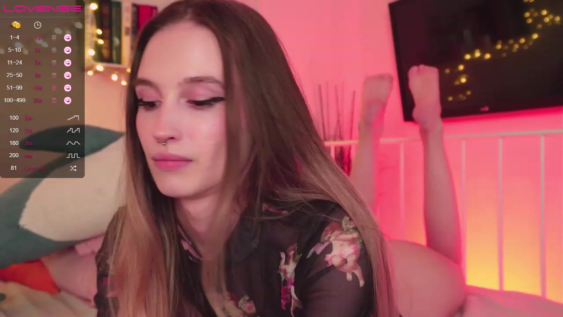 Gallery image thumbnail from NeonShine's myfreecams stream on, 01/22/2024, 04:28 image 15 of 20