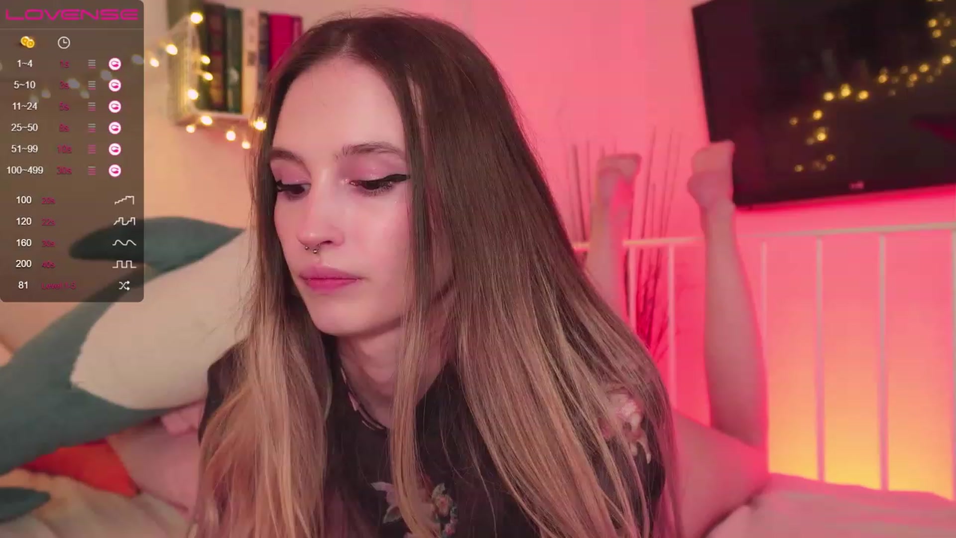 Gallery image thumbnail from NeonShine's myfreecams stream on, 01/22/2024, 04:28 image 20 of 20