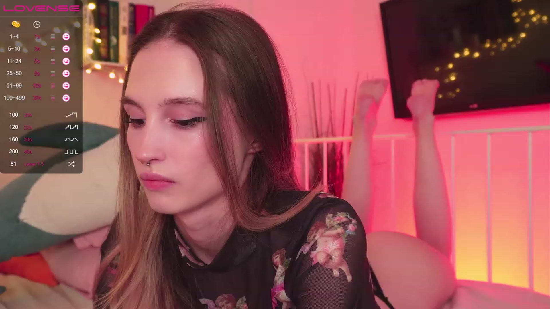 Gallery image thumbnail from NeonShine's myfreecams stream on, 01/22/2024, 04:28 image 14 of 20