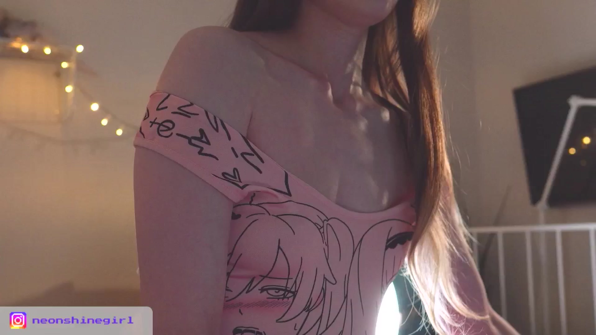 Gallery image thumbnail from NeonShine's myfreecams stream on, 11/01/2025, 12:30 image 20 of 20