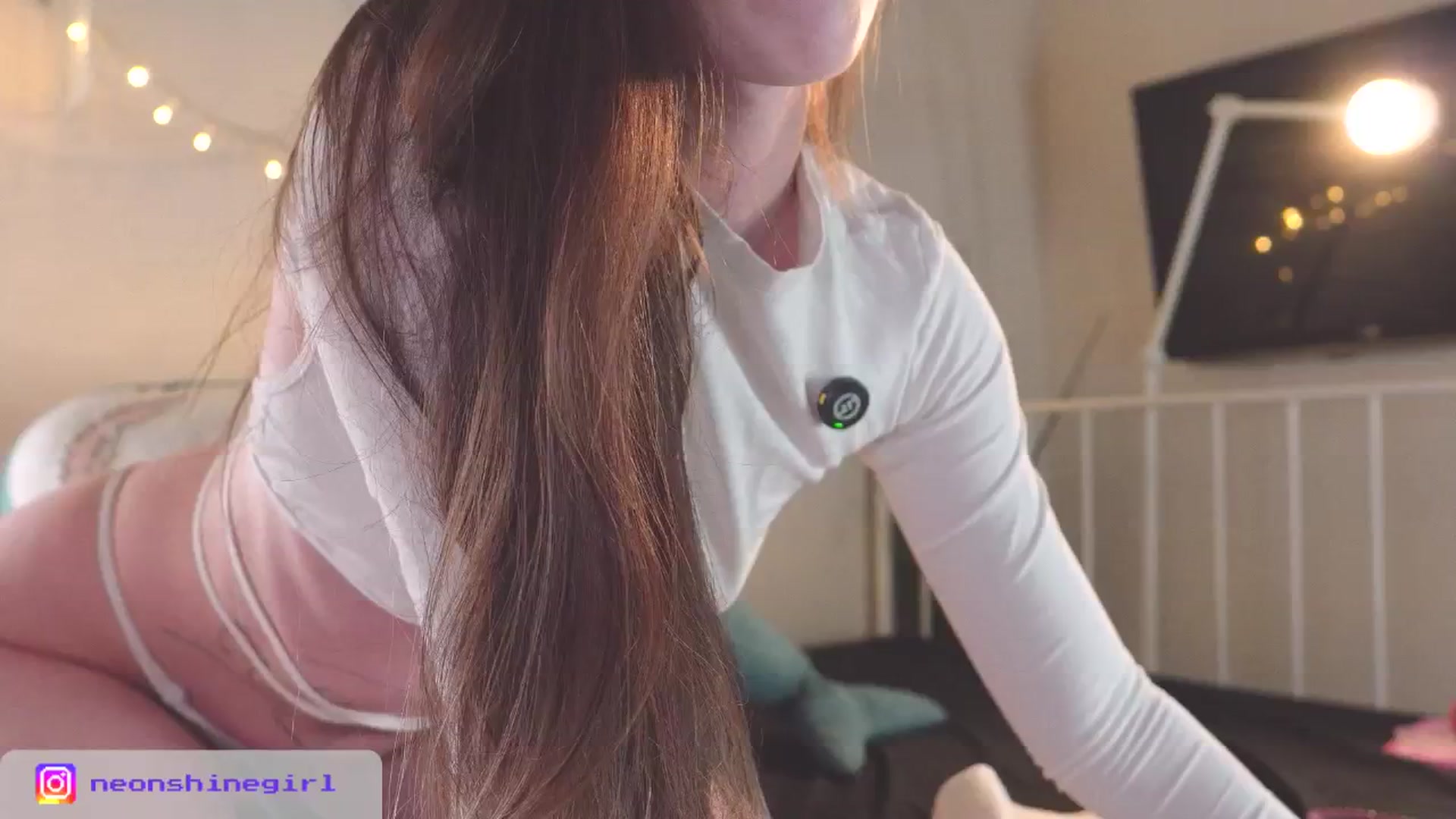 Gallery image thumbnail from NeonShine's myfreecams stream on, 02/22/2026, 12:14 image 10 of 20