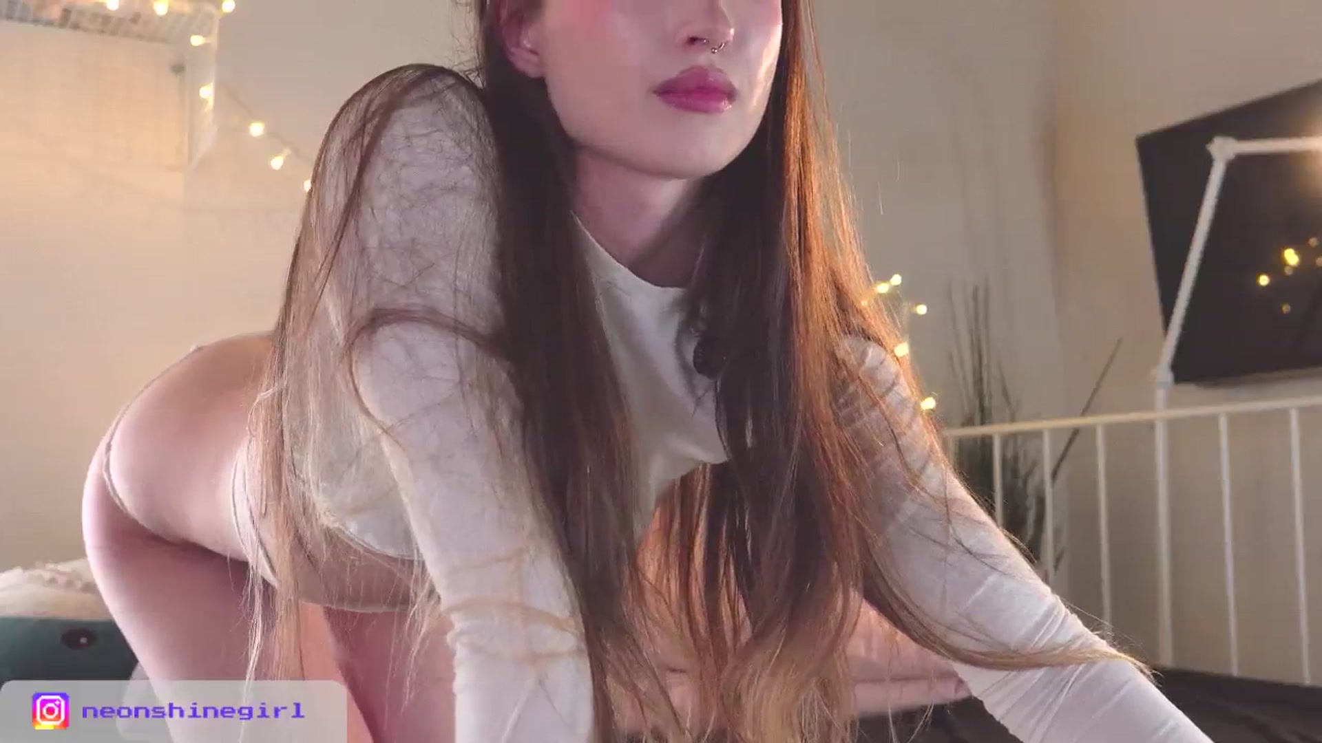 Gallery image thumbnail from NeonShine's myfreecams stream on, 02/22/2026, 13:19 image 19 of 20