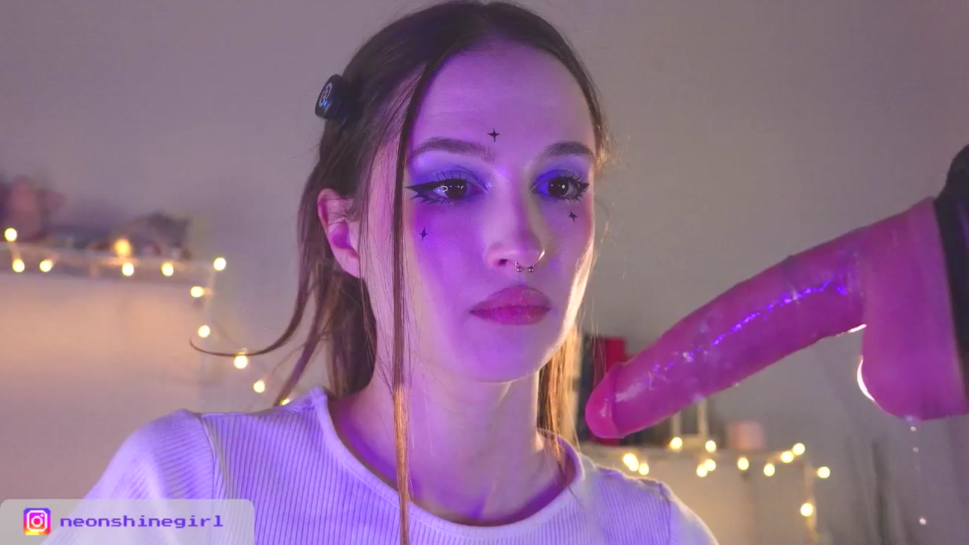 Gallery image thumbnail from NeonShine's myfreecams stream on, 02/23/2026, 12:33 image 10 of 20