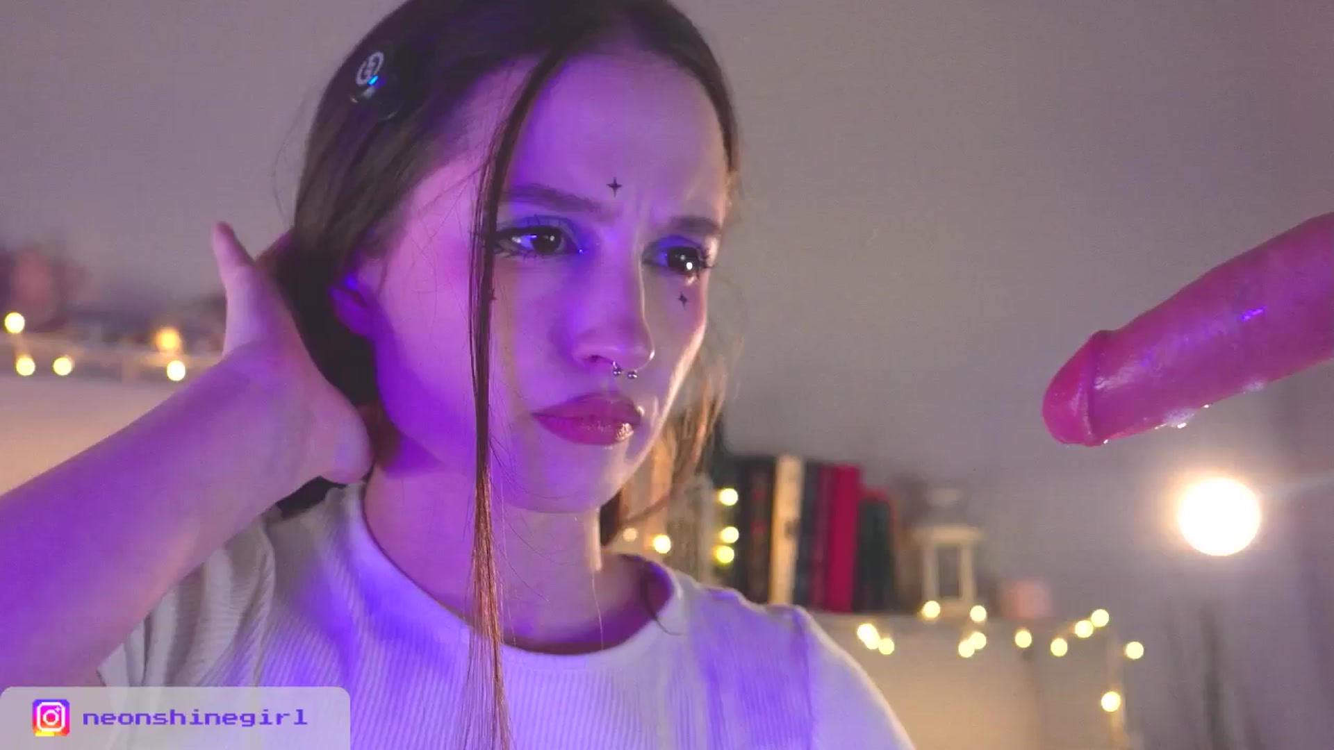 Gallery image thumbnail from NeonShine's myfreecams stream on, 02/23/2026, 12:33 image 15 of 20