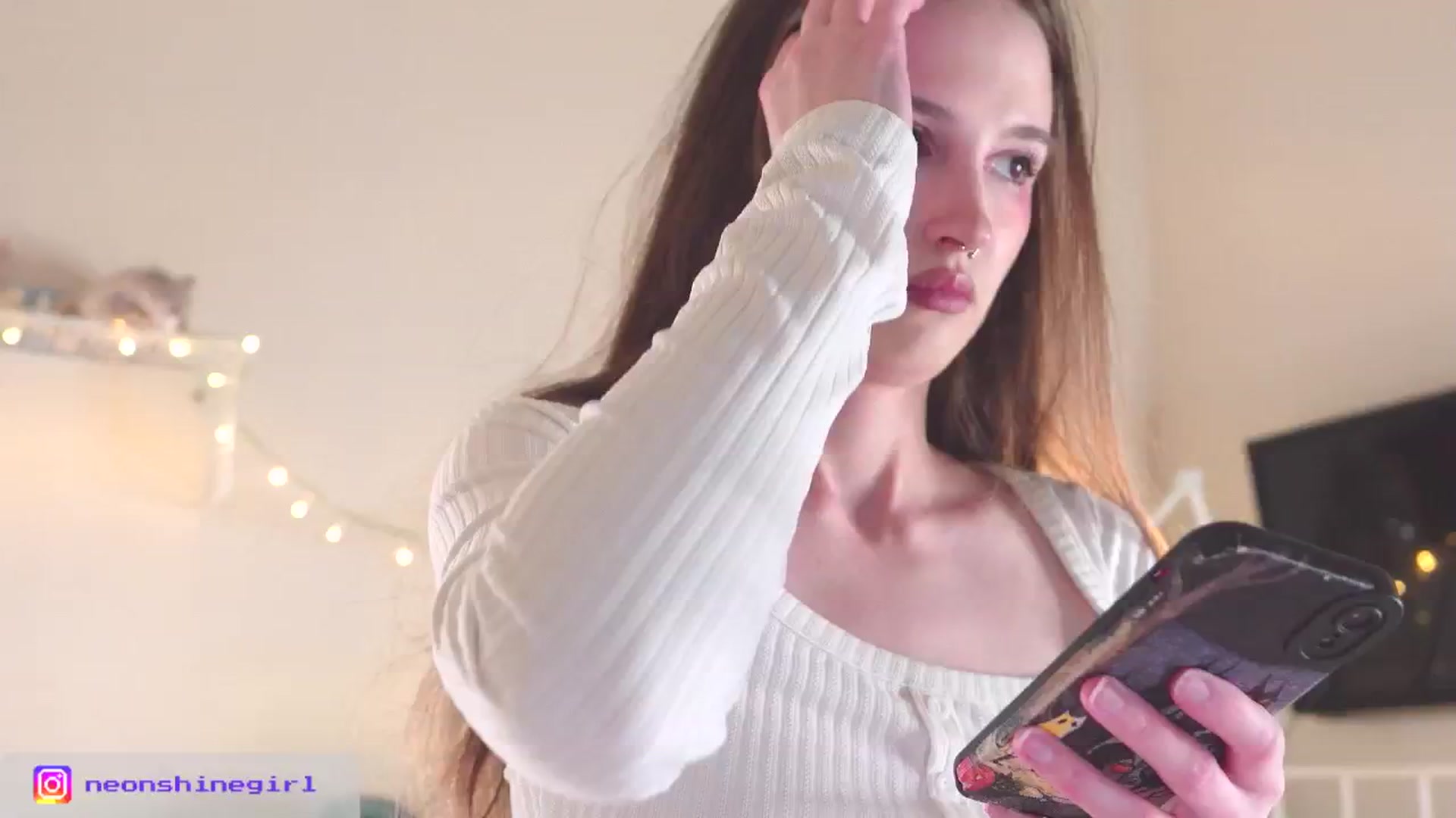 Gallery image thumbnail from NeonShine's myfreecams stream on, 03/15/2026, 11:56 image 1 of 20