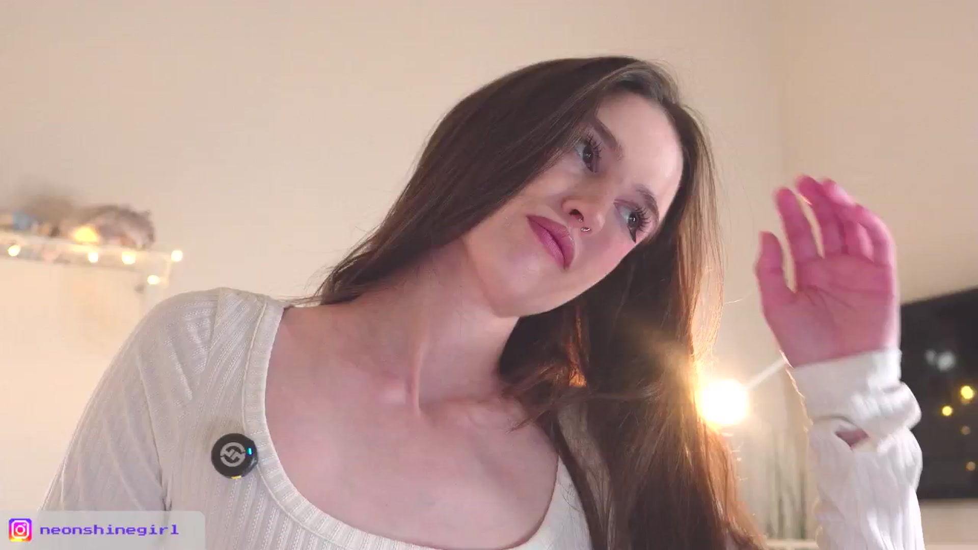 Gallery image thumbnail from NeonShine's myfreecams stream on, 03/29/2026, 09:45 image 13 of 20