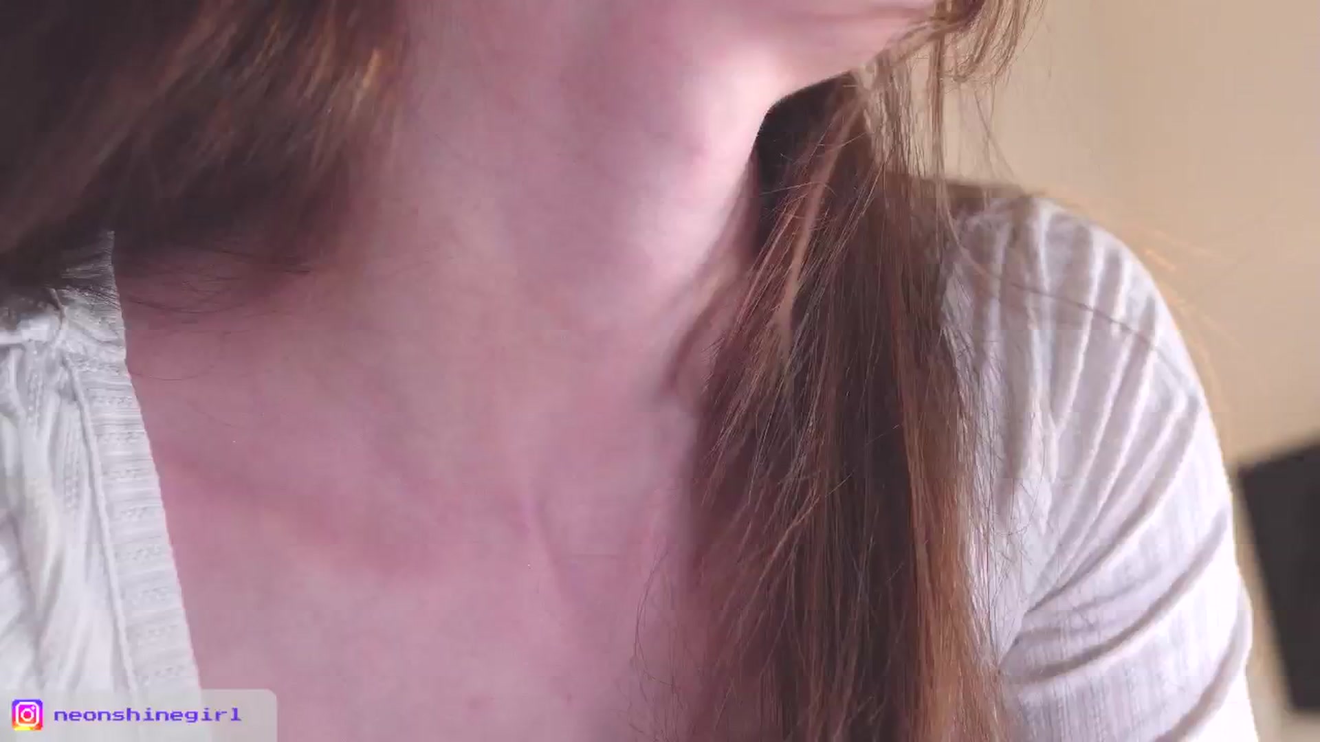 Gallery image thumbnail from NeonShine's myfreecams stream on, 03/29/2026, 09:45 image 14 of 20