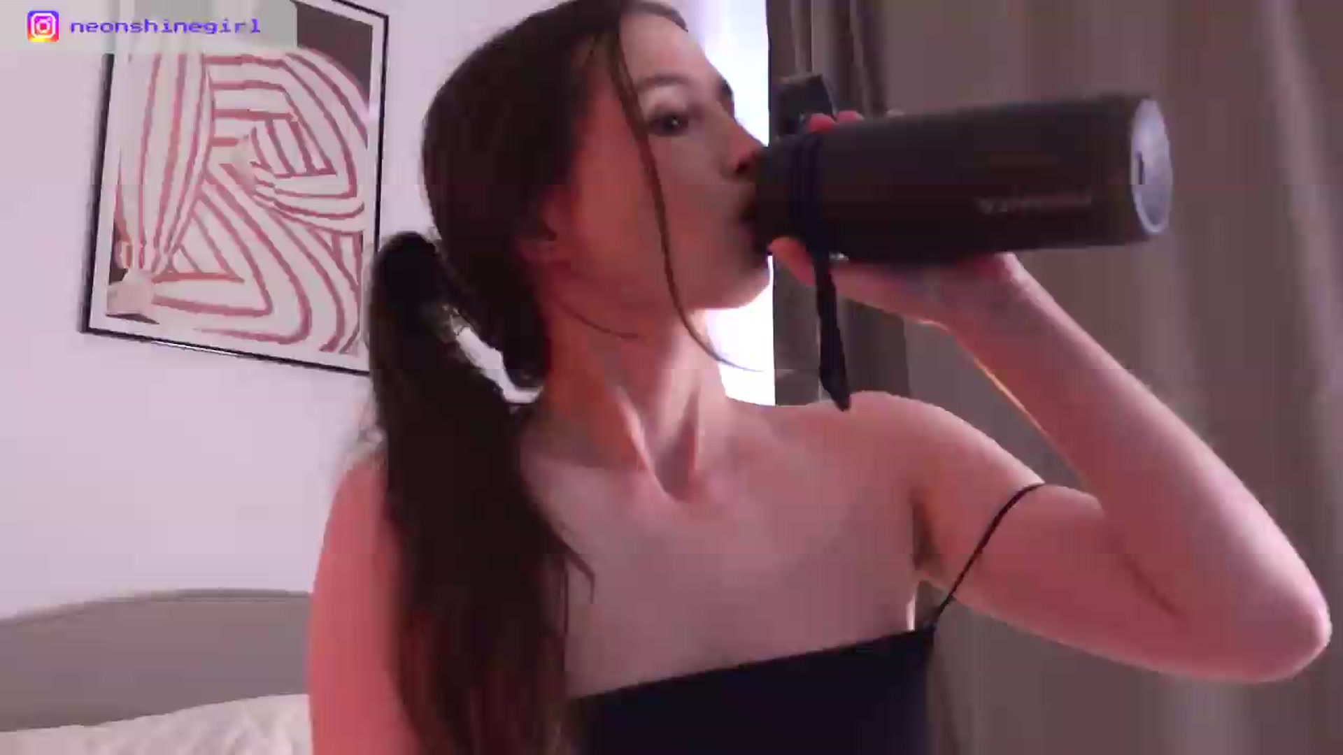 Gallery image thumbnail from NeonShine's myfreecams stream on, 08/02/2026, 11:06 image 9 of 20