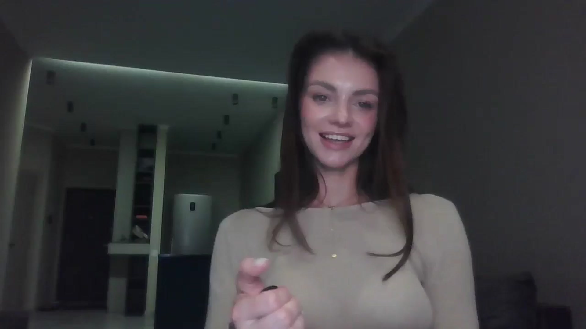 Gallery image thumbnail from Nerdi's myfreecams stream on, 07/05/2025, 23:55 image 10 of 20