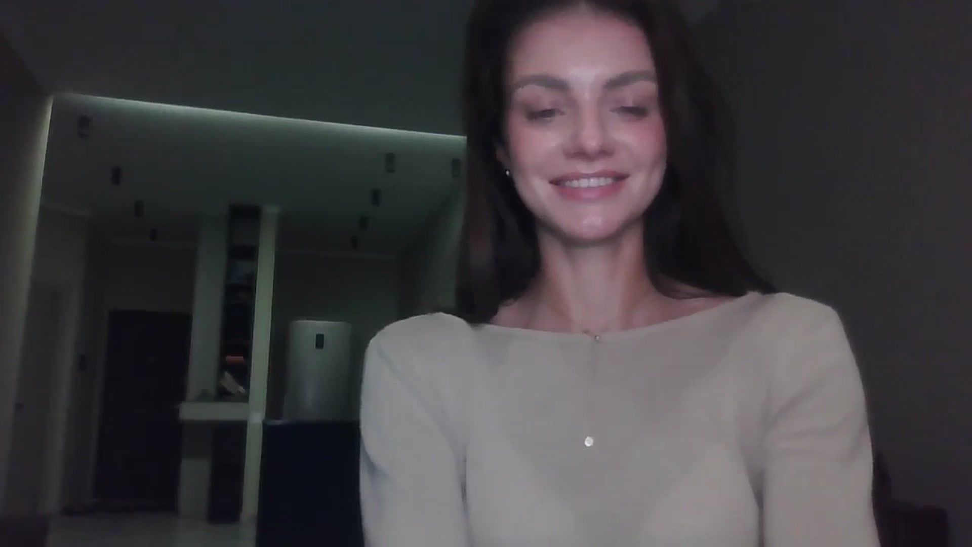 Gallery image thumbnail from Nerdi's myfreecams stream on, 07/05/2025, 23:55 image 11 of 20