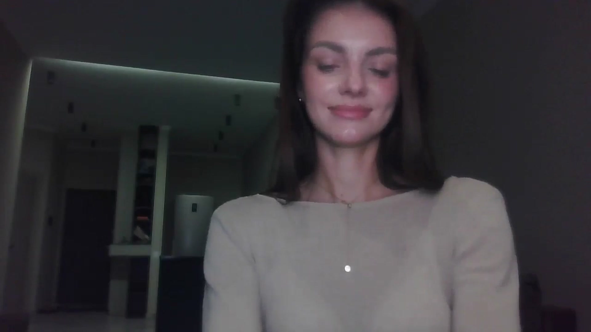 Gallery image thumbnail from Nerdi's myfreecams stream on, 07/05/2025, 23:55 image 4 of 20