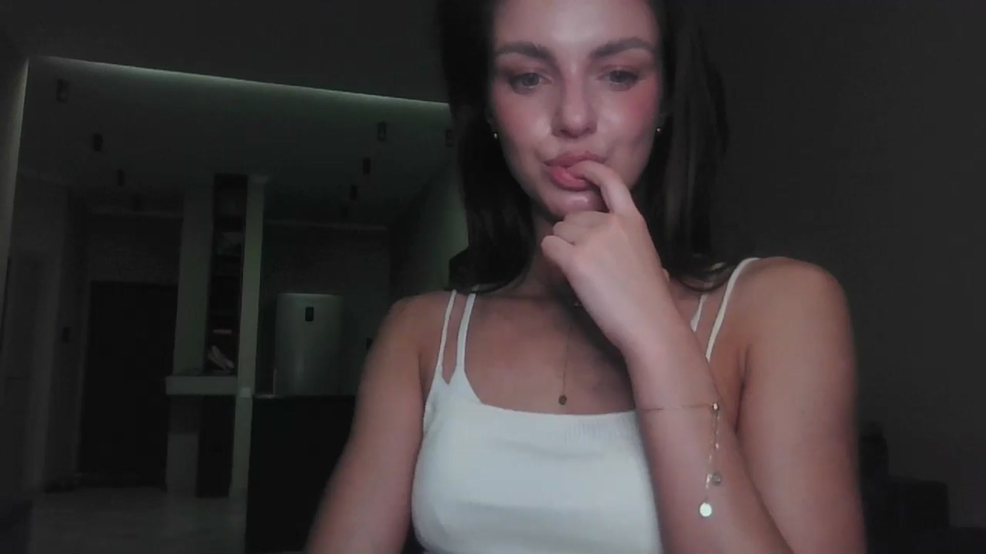 Gallery image thumbnail from Nerdi's myfreecams stream on, 07/07/2025, 24:09 image 17 of 20