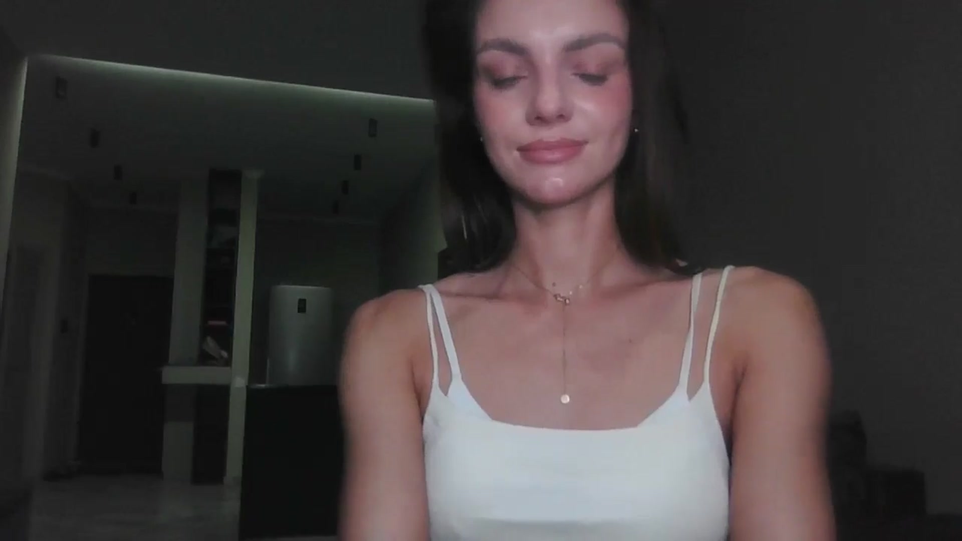 Gallery image thumbnail from Nerdi's myfreecams stream on, 07/07/2025, 24:09 image 10 of 20