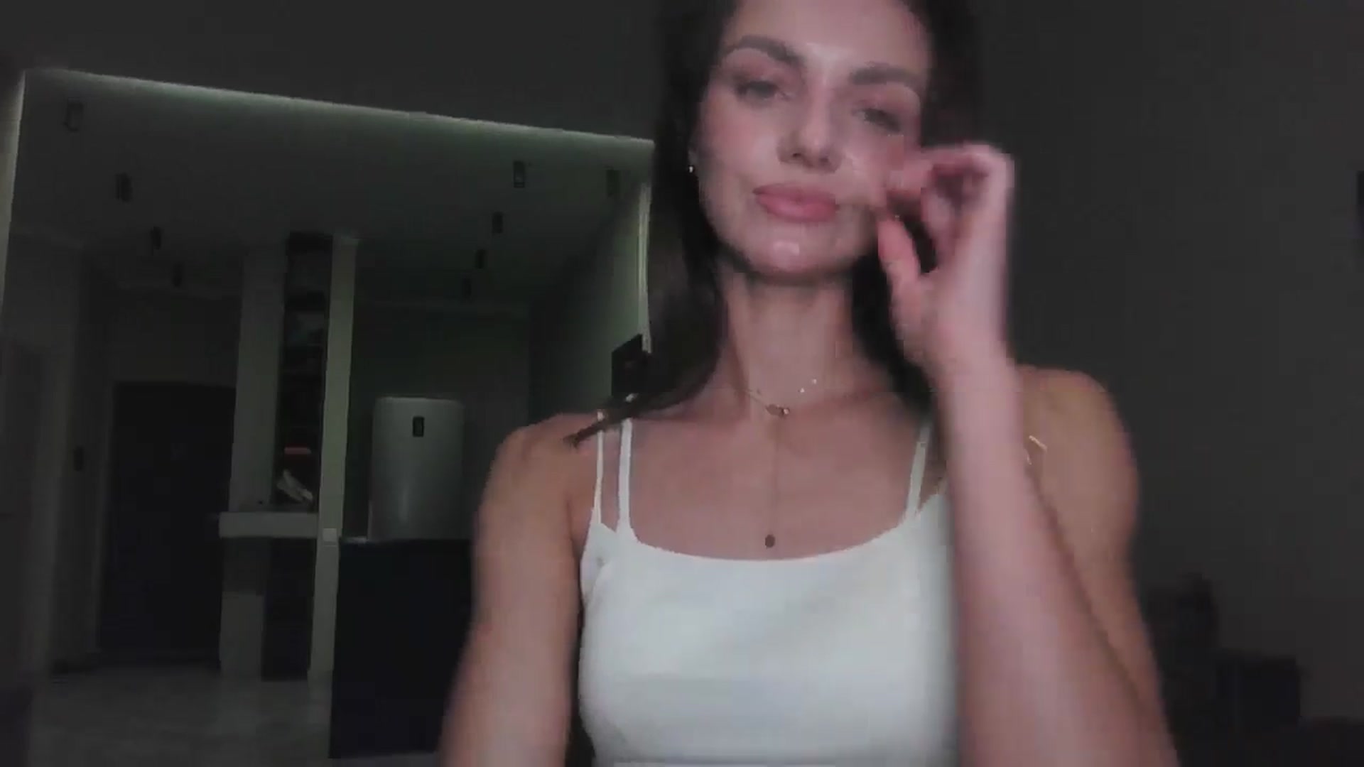 Gallery image thumbnail from Nerdi's myfreecams stream on, 07/07/2025, 24:40 image 8 of 20