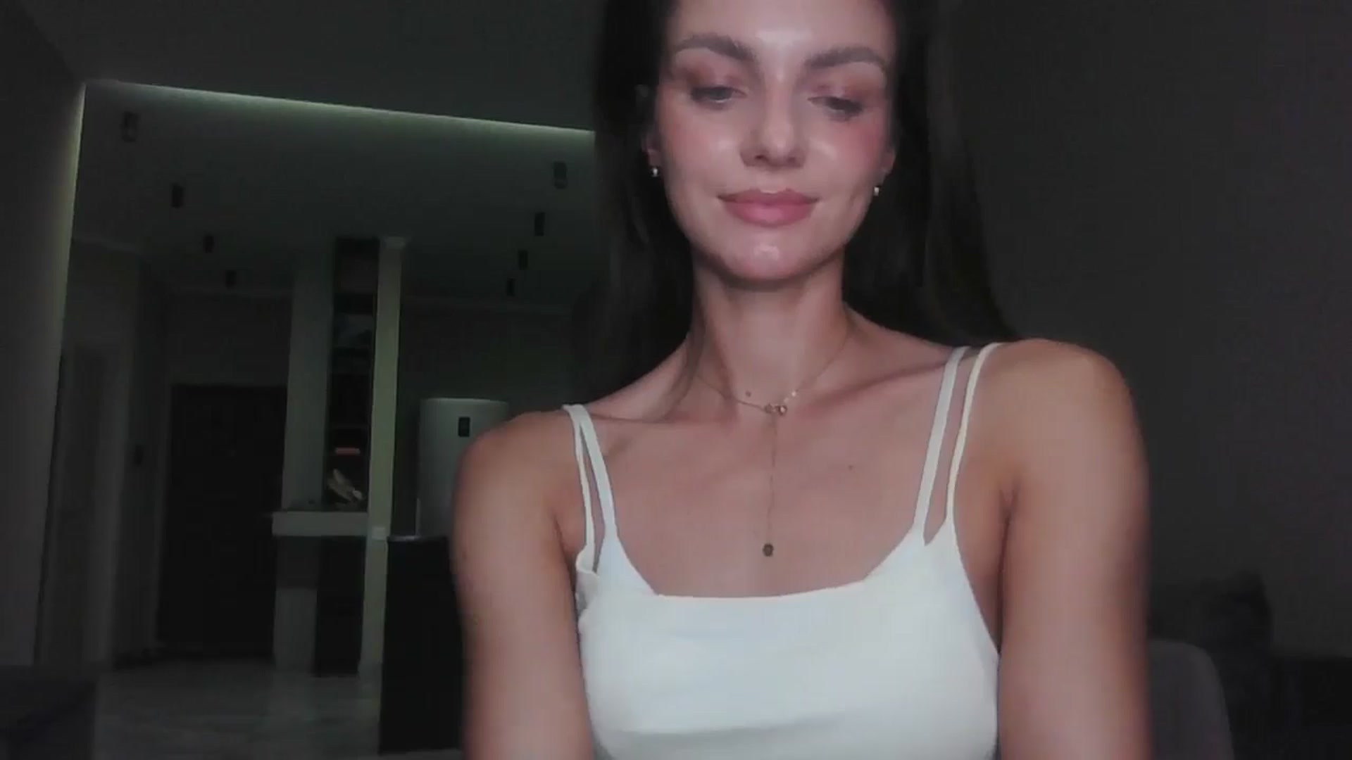 Gallery image thumbnail from Nerdi's myfreecams stream on, 07/07/2025, 01:19 image 16 of 20