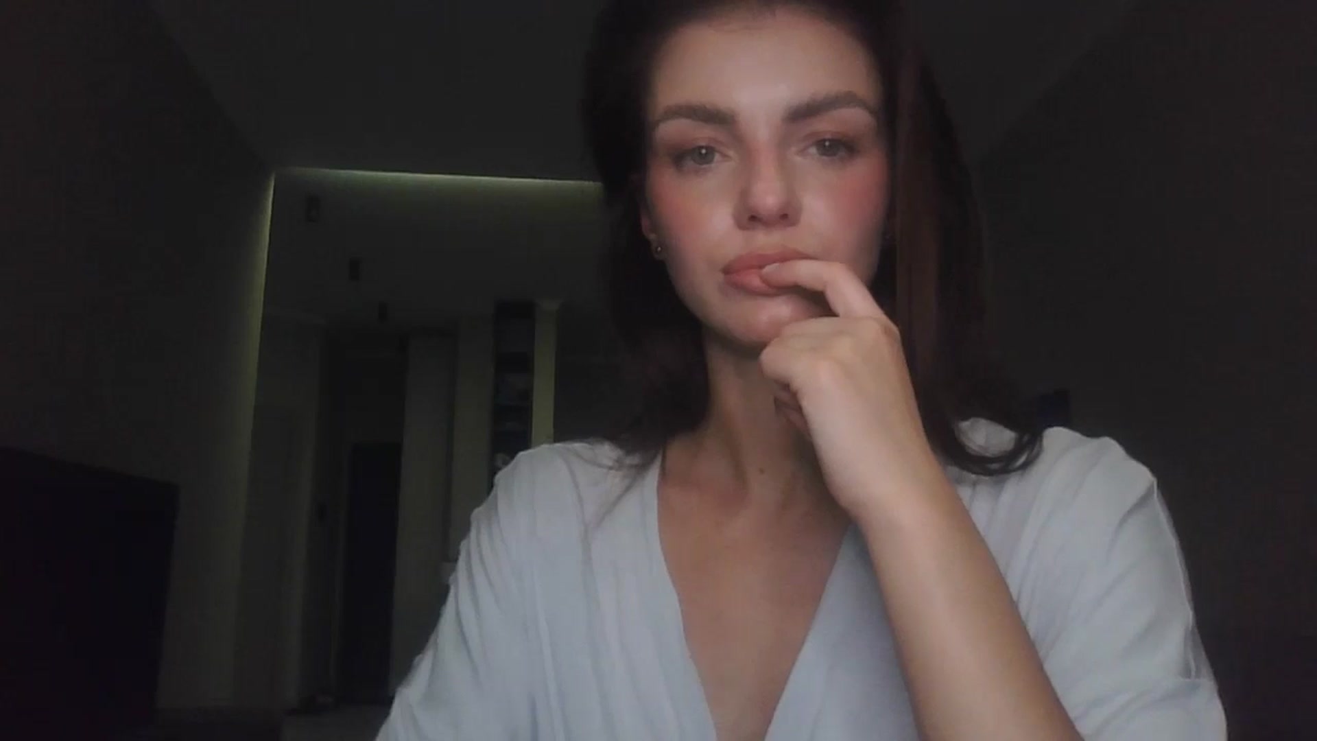 Gallery image thumbnail from Nerdi's myfreecams stream on, 07/08/2025, 23:36 image 9 of 20