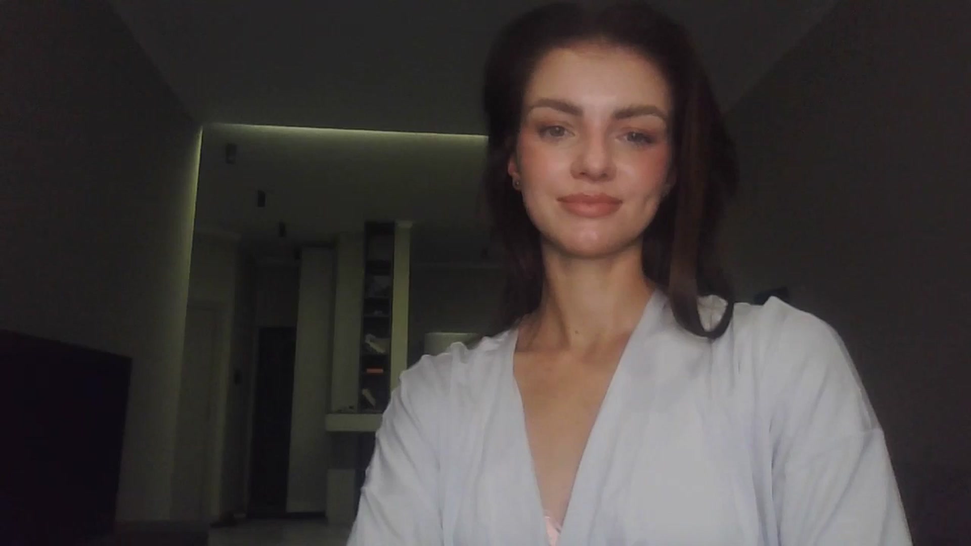 Gallery image thumbnail from Nerdi's myfreecams stream on, 07/08/2025, 23:36 image 17 of 20