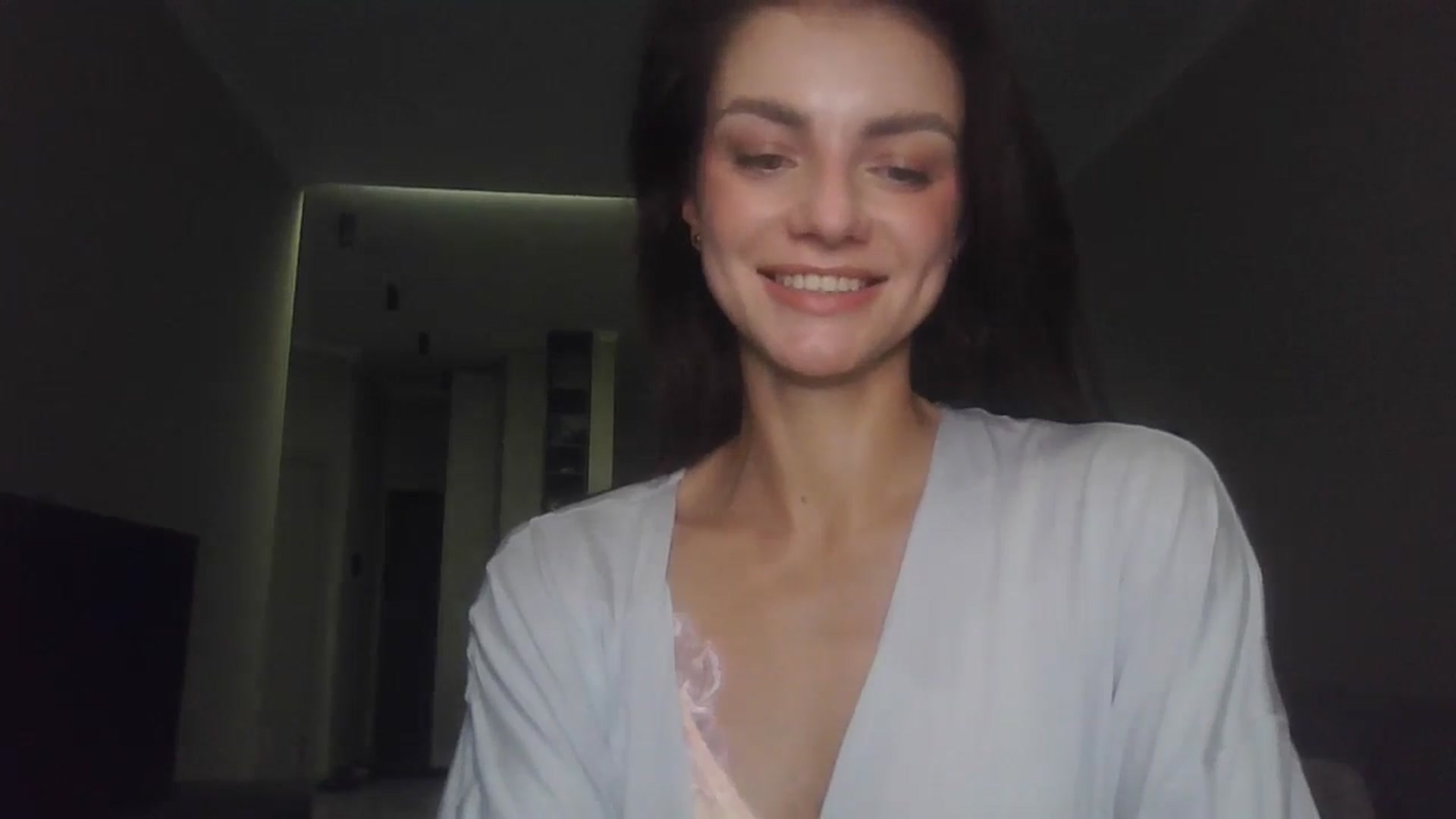 Gallery image thumbnail from Nerdi's myfreecams stream on, 07/08/2025, 23:56 image 9 of 20