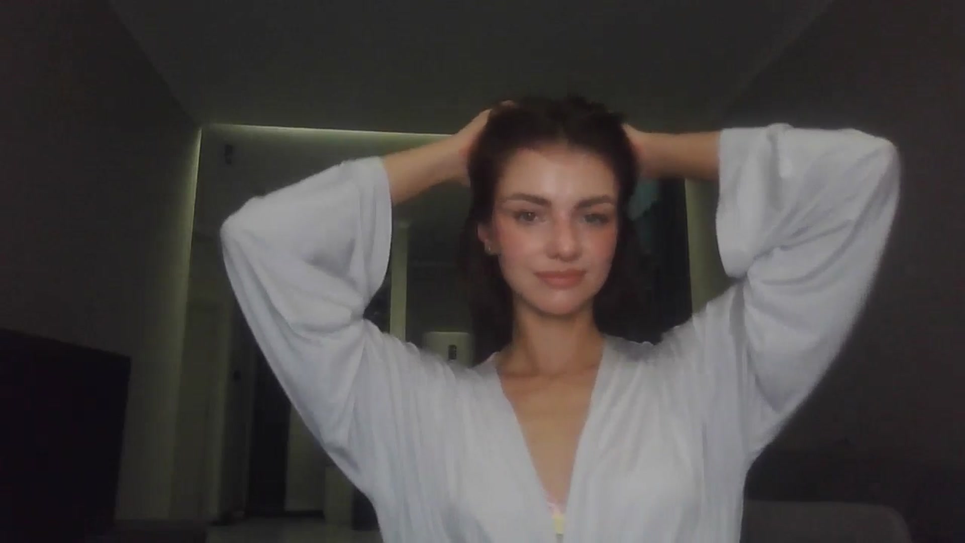 Gallery image thumbnail from Nerdi's myfreecams stream on, 07/08/2025, 23:56 image 16 of 20