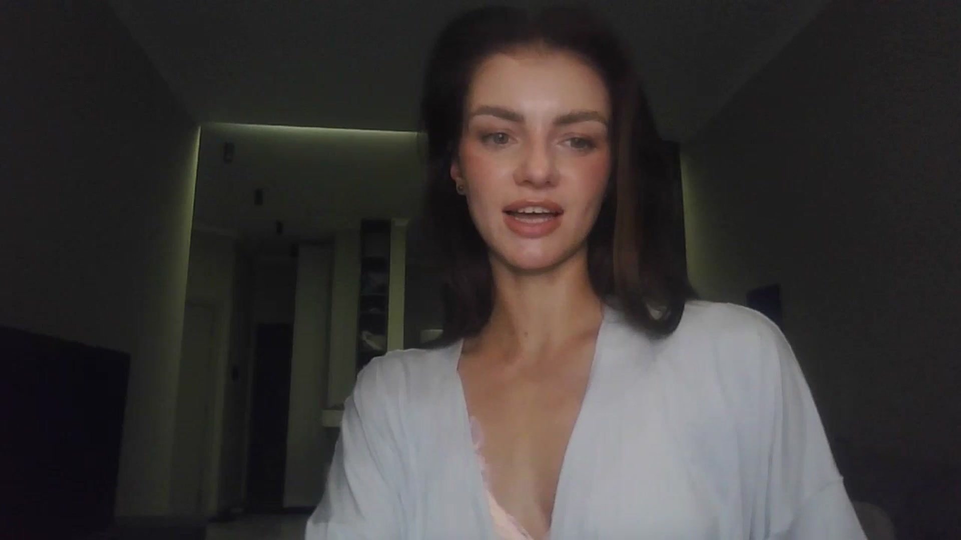 Gallery image thumbnail from Nerdi's myfreecams stream on, 07/08/2025, 23:56 image 2 of 20