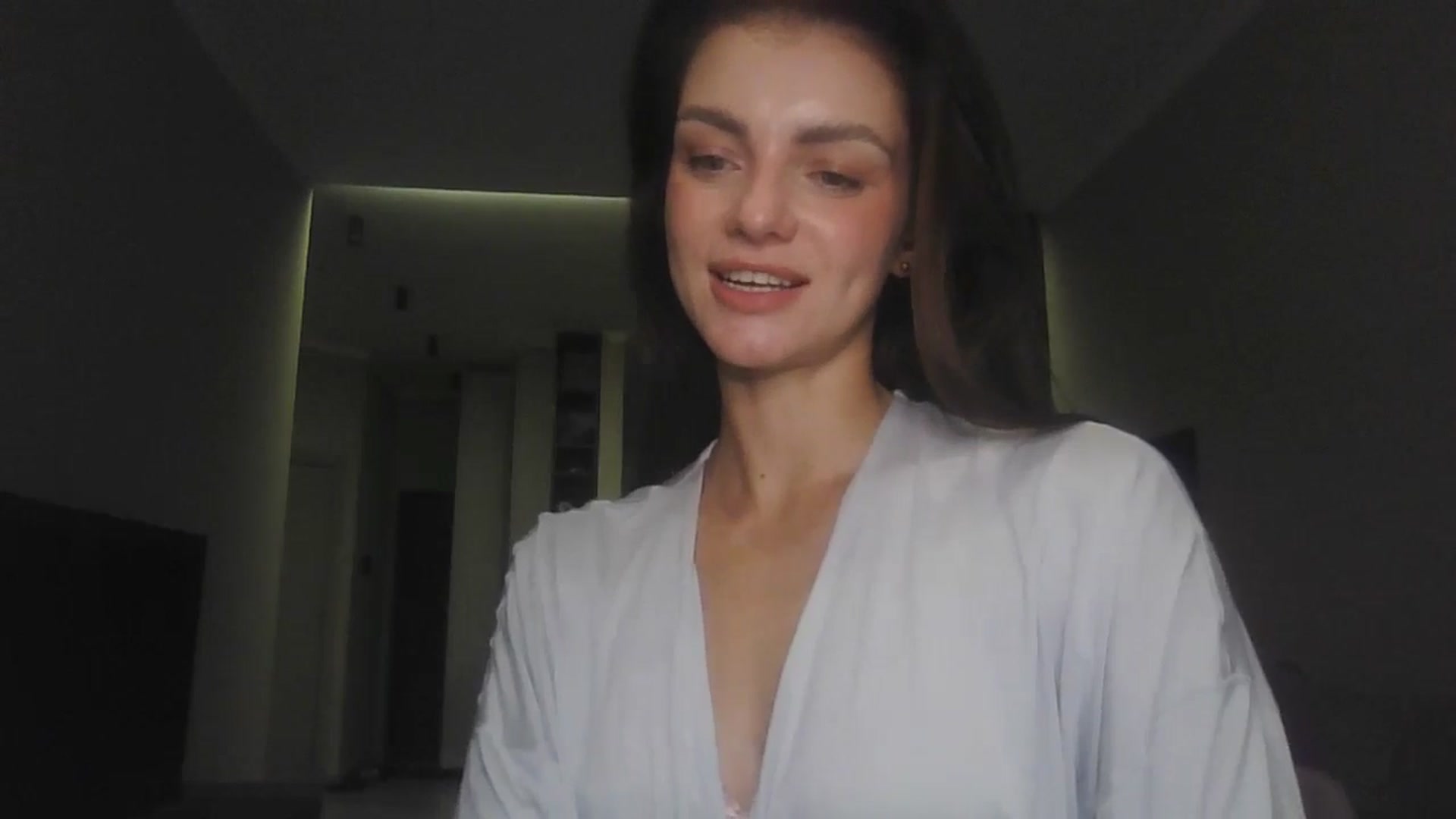 Gallery image thumbnail from Nerdi's myfreecams stream on, 07/09/2025, 01:42 image 13 of 20