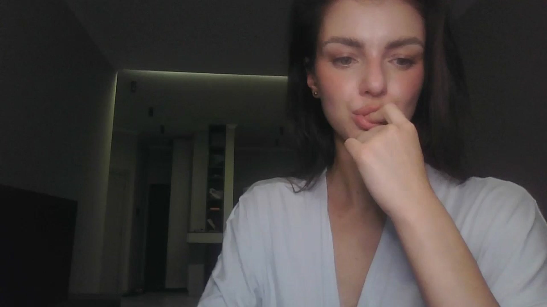 Gallery image thumbnail from Nerdi's myfreecams stream on, 07/09/2025, 01:42 image 16 of 20