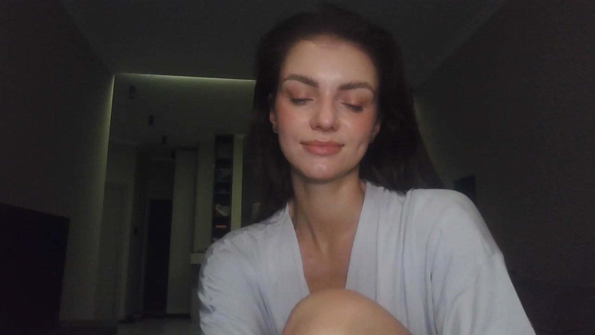Gallery image thumbnail from Nerdi's myfreecams stream on, 07/09/2025, 01:42 image 3 of 20