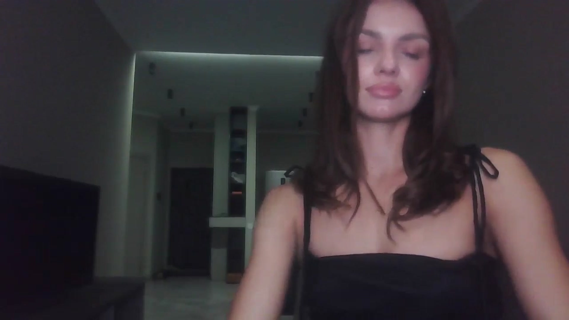 Gallery image thumbnail from Nerdi's myfreecams stream on, 07/11/2025, 24:01 image 5 of 20