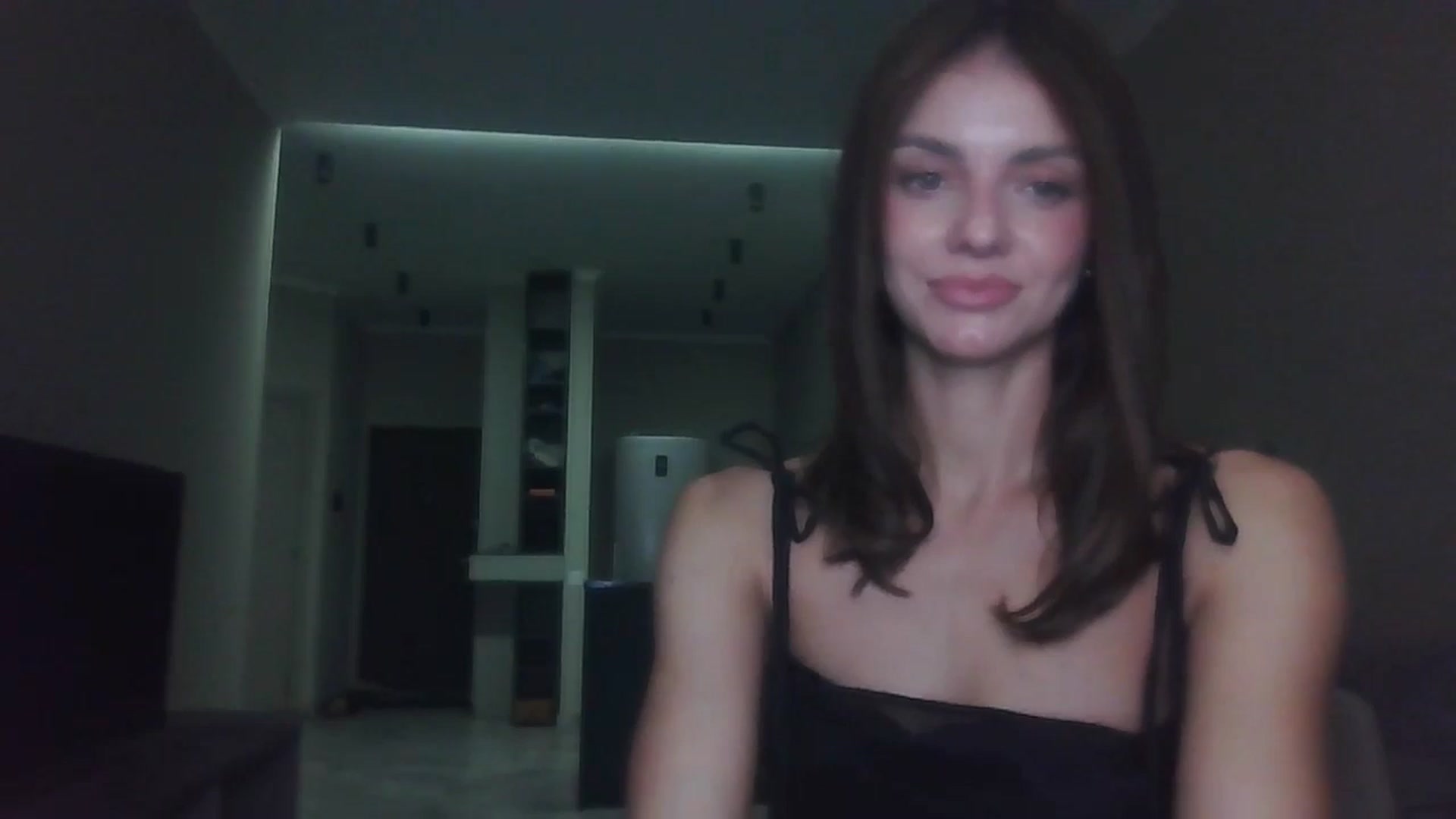 Gallery image thumbnail from Nerdi's myfreecams stream on, 07/11/2025, 01:04 image 2 of 20