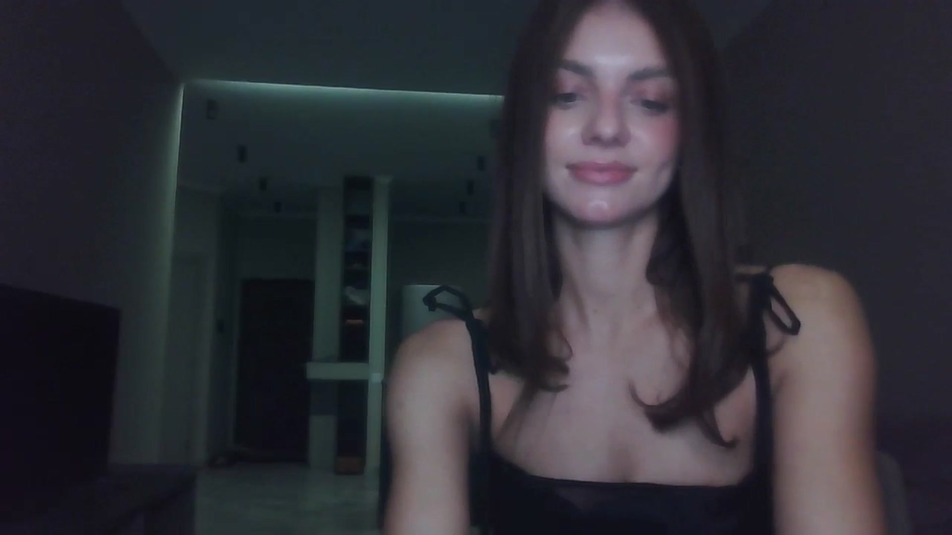 Gallery image thumbnail from Nerdi's myfreecams stream on, 07/11/2025, 01:04 image 5 of 20